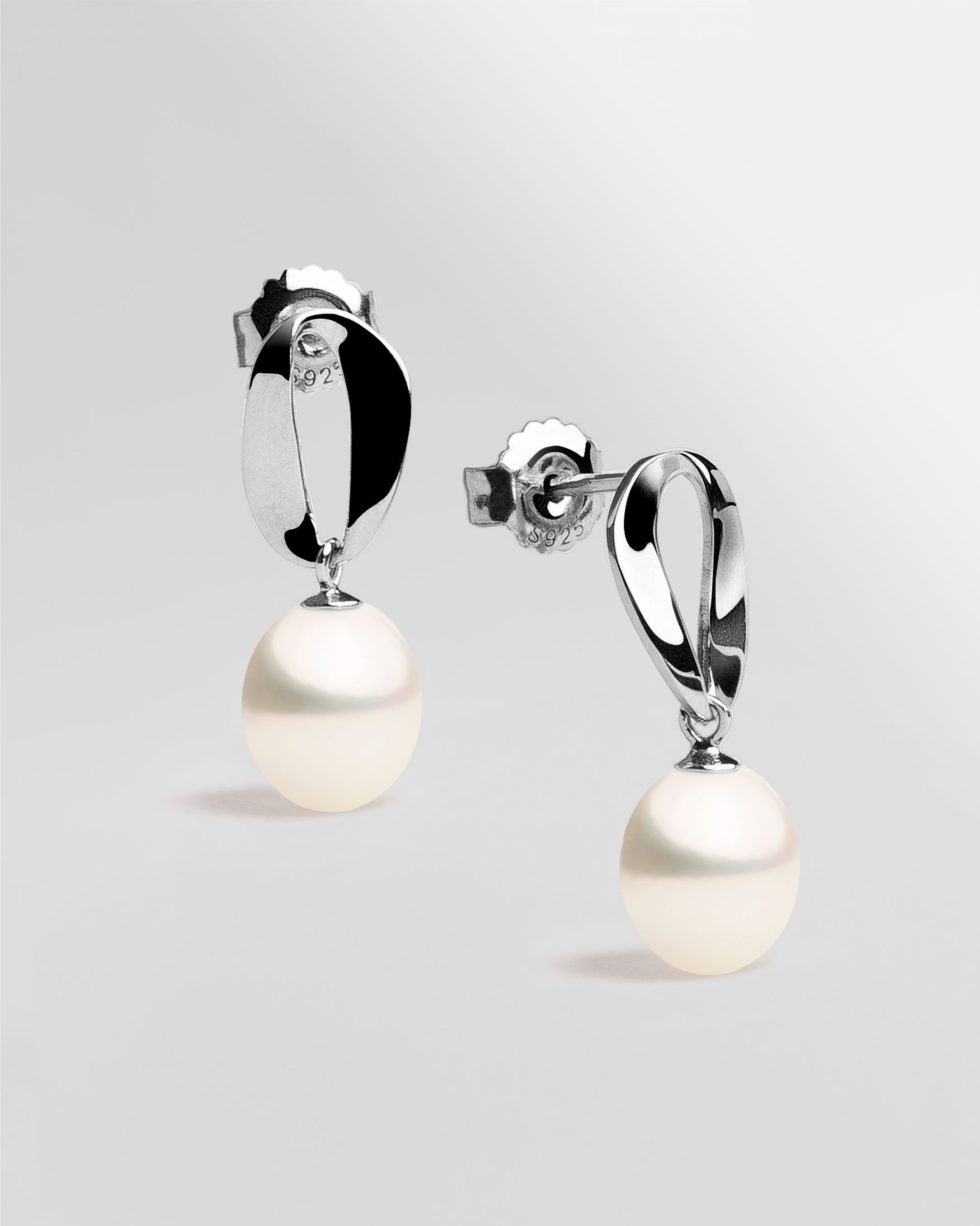 Pendientes Venus perla gota de agua 7-8 mm en plata de ley | Colección Bloom