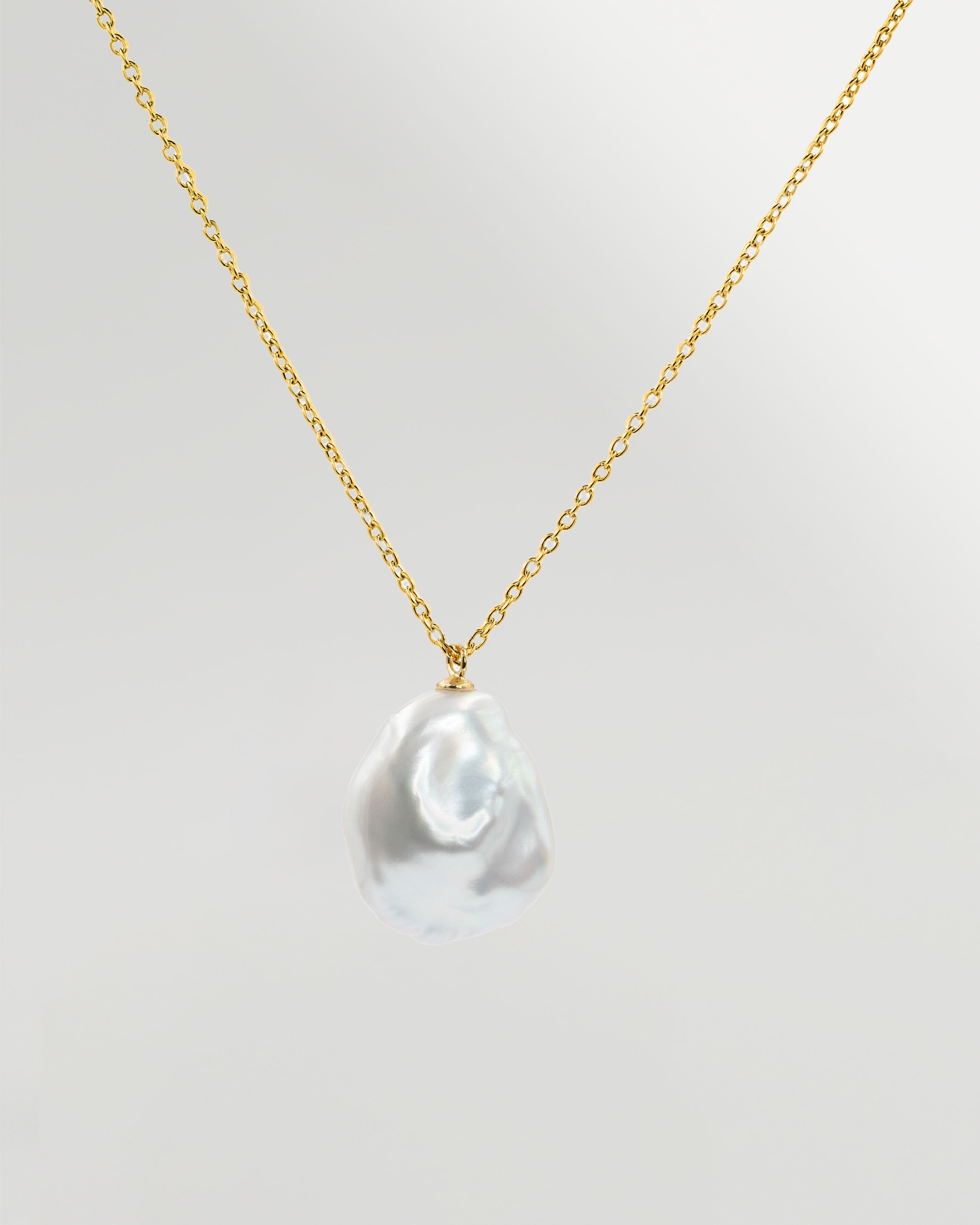 Colgante Perla de Agua Dulce Keshi de 14-16 mm y Plata de ley bañada en Oro Secret & You