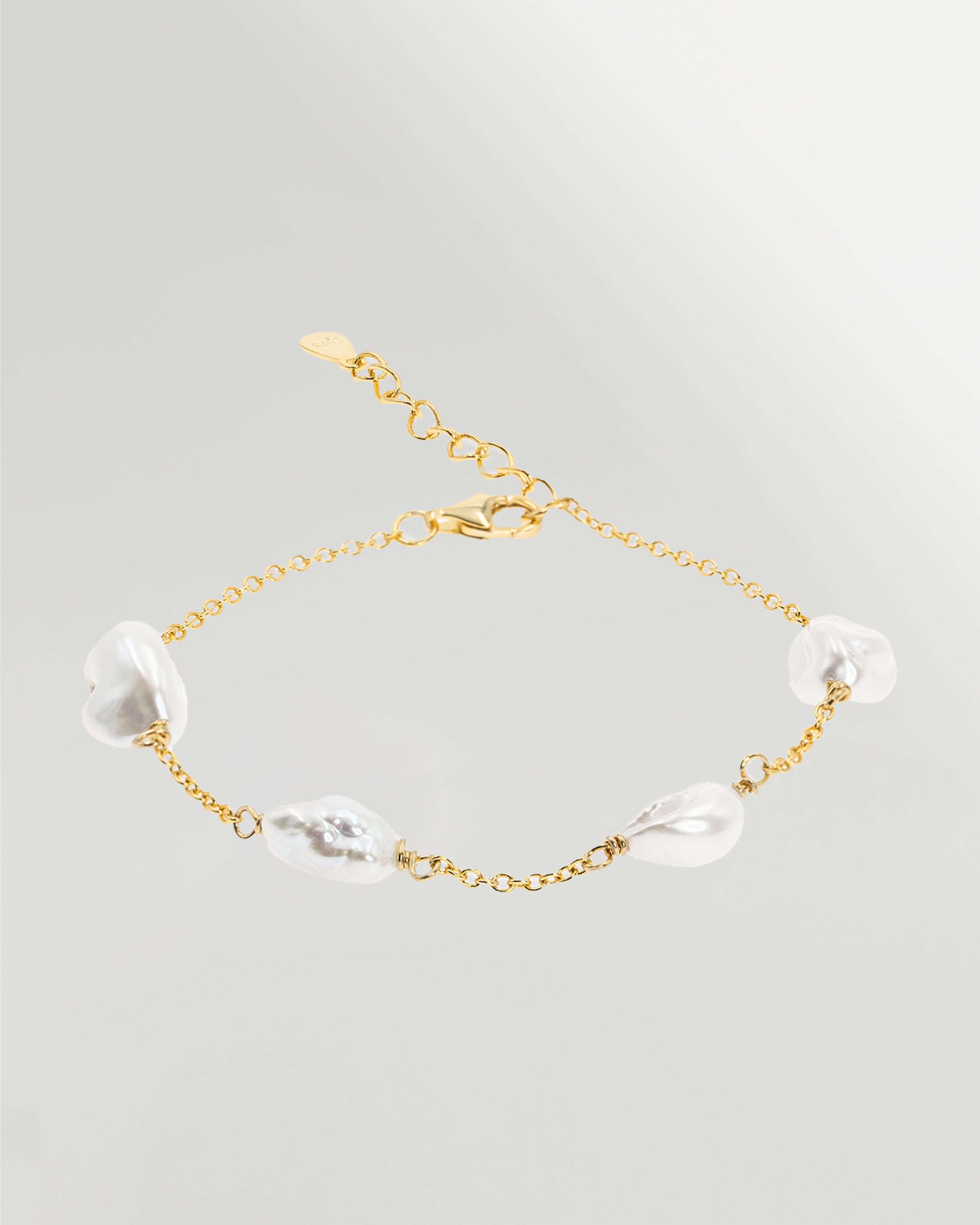 Pulsera con Perlas Cultivadas de Agua Dulce Barrocas Keshi y Cadena de Plata de Ley Bañada en Oro de 18k, 17 a 20 cm de Largo Secret & You