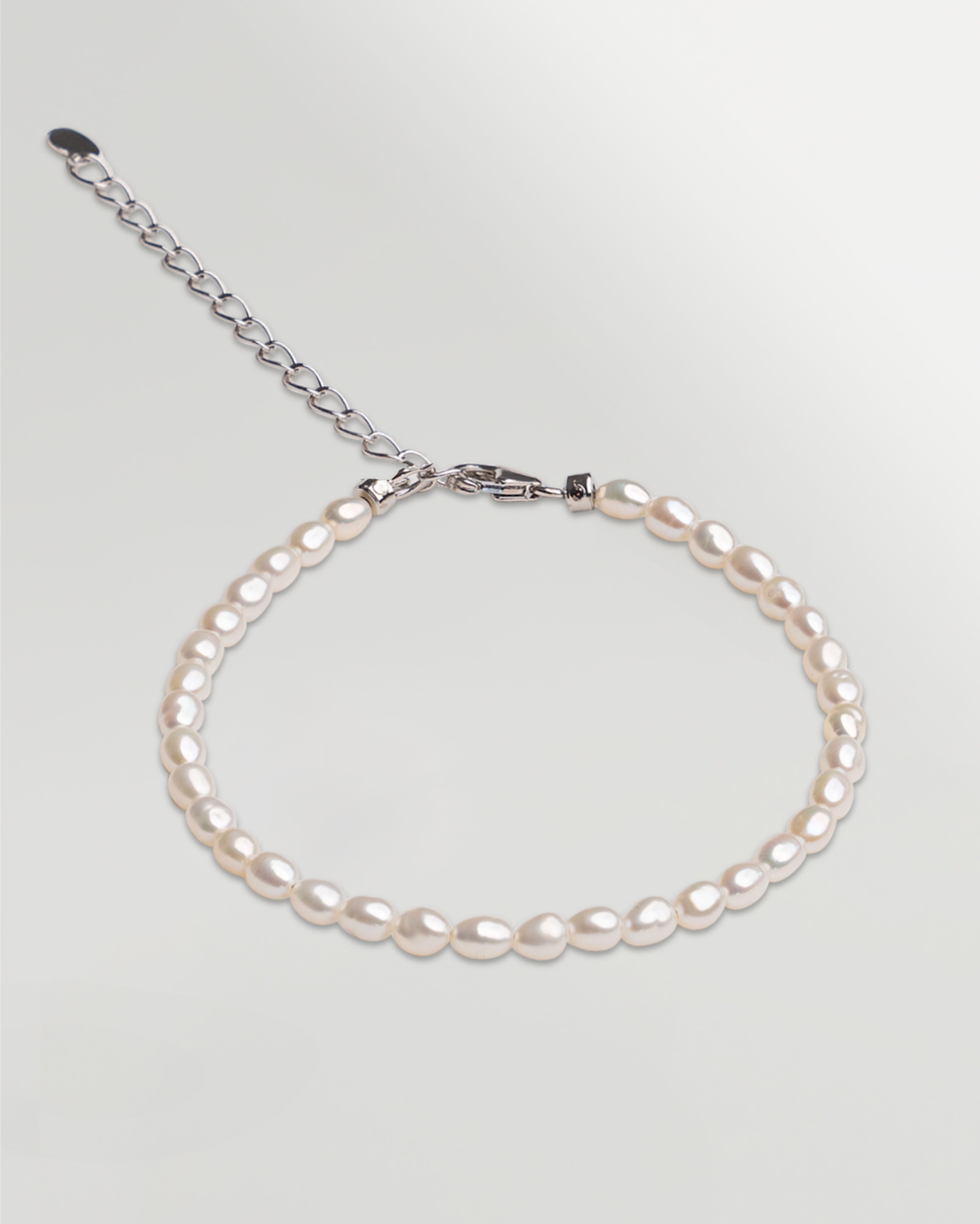 Pulsera de perlas cultivadas de agua dulce Ovaladas de 3-4 mm