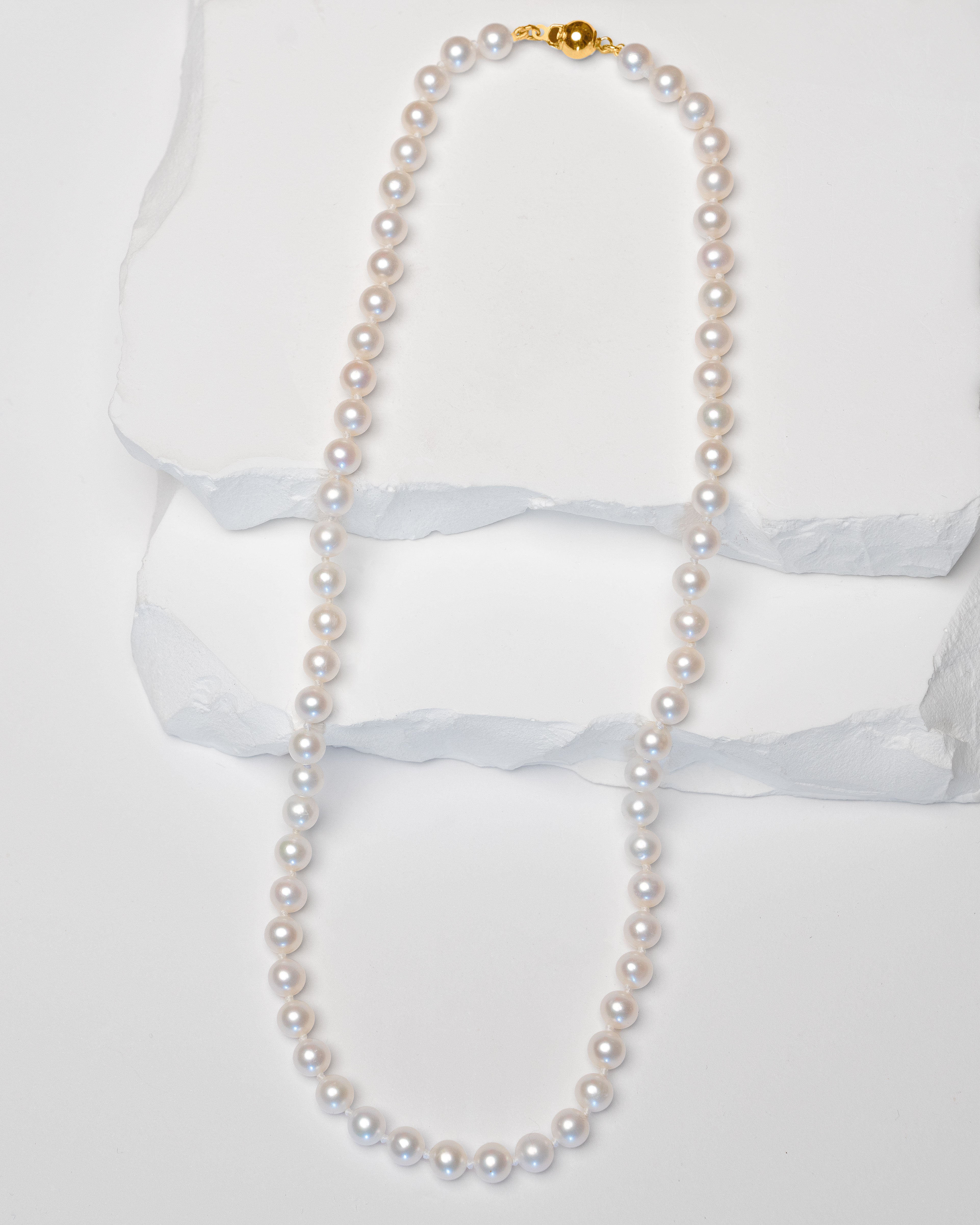 foto de collar de perlas cultivadas de agua dulce redondas de 5-6 mm secret & you