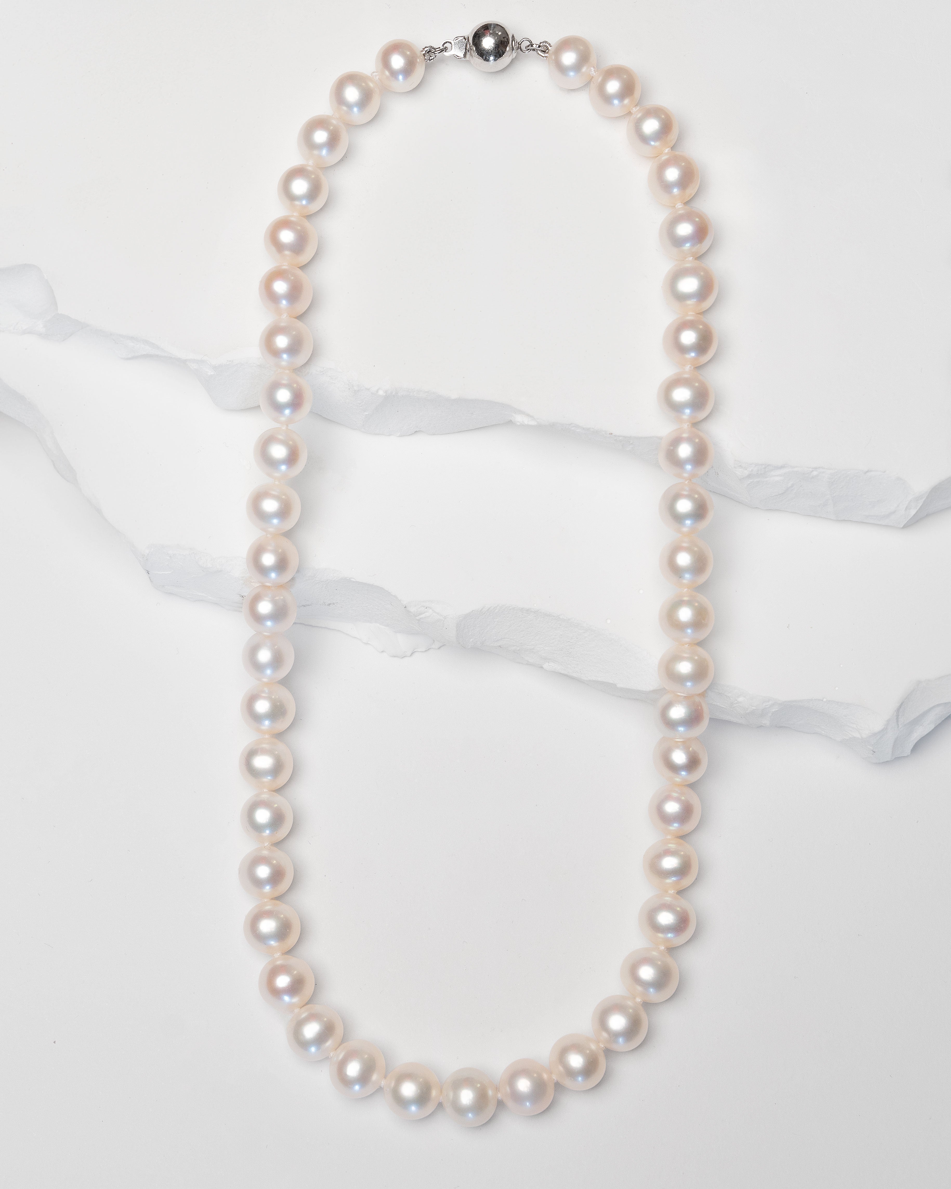 Collar de perlas cultivadas naturales de agua dulce redondas de 8,5 - 9,5 mm