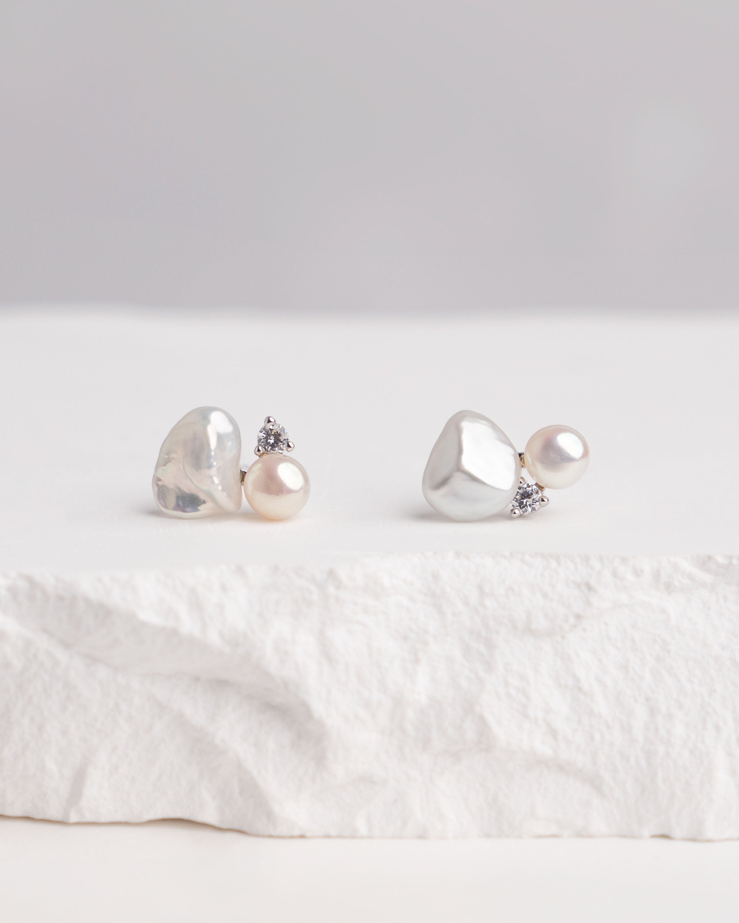Pendientes Highsmith de Perla Cultivada de Agua dulce 4-4.5mm y 5-6mm y Circonita