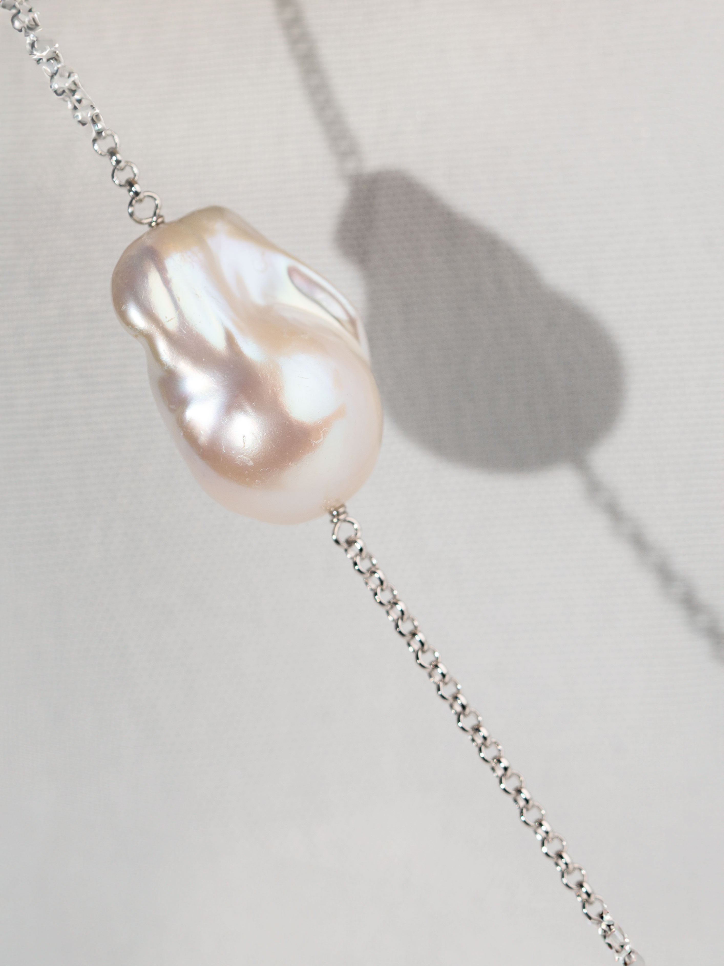 Collar Symphony de Perlas Cultivadas de Agua dulce Barrocas 14-17 mm y Plata de Ley