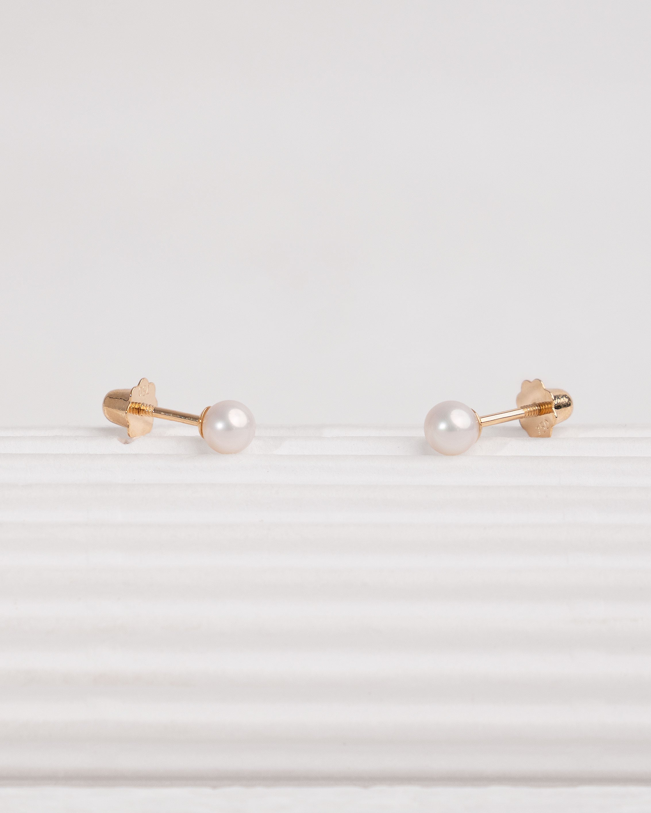 Pendientes de Perlas Redondas Cultivadas para Bebé y Niñas 5mm y oro 18k