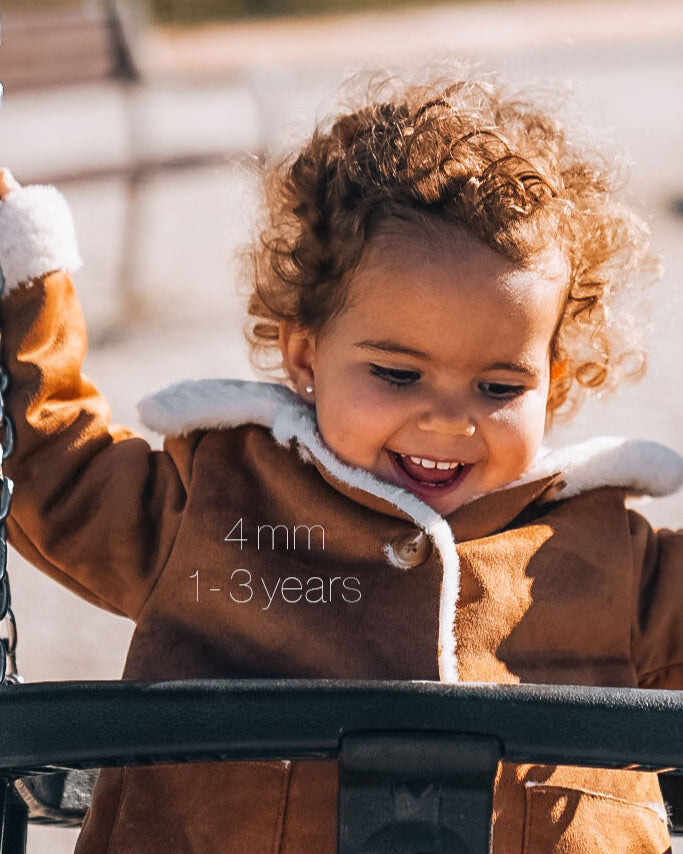Pendientes de Perlas Redondas Cultivadas para Bebé y Niñas 4mm
