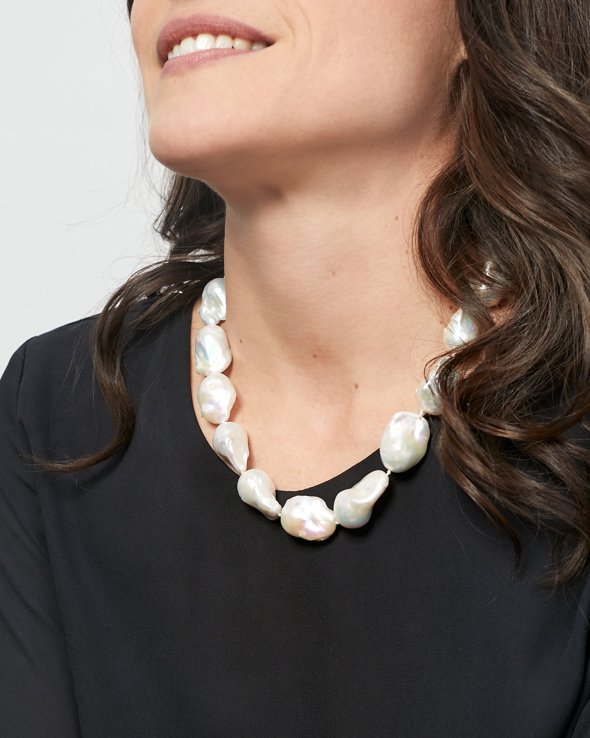 Collar de Perlas de Agua Dulce Fireball 13-15mm, 45cm.