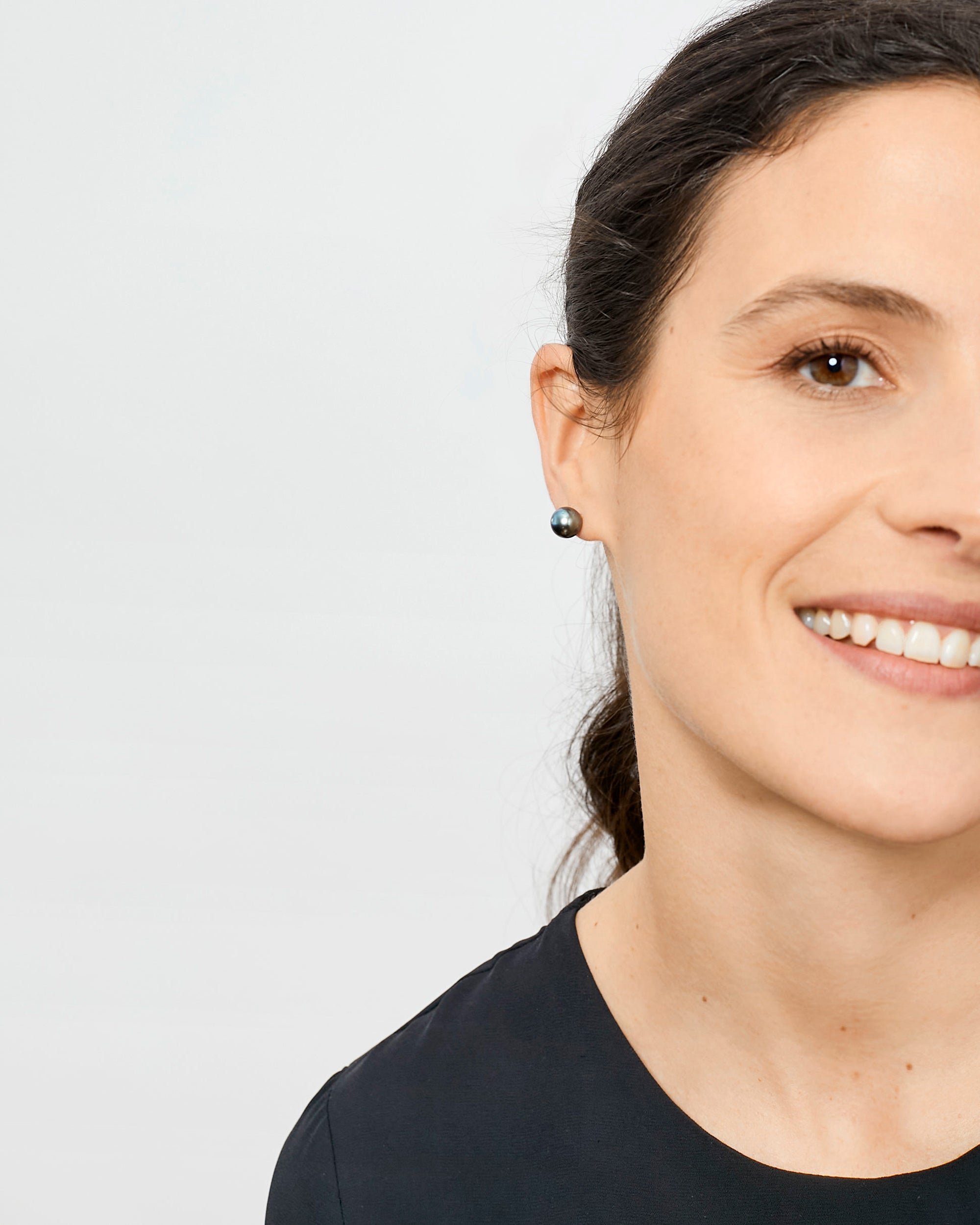 Pendientes de perlas cultivadas naturales negras de tahiti 8-8,5mm