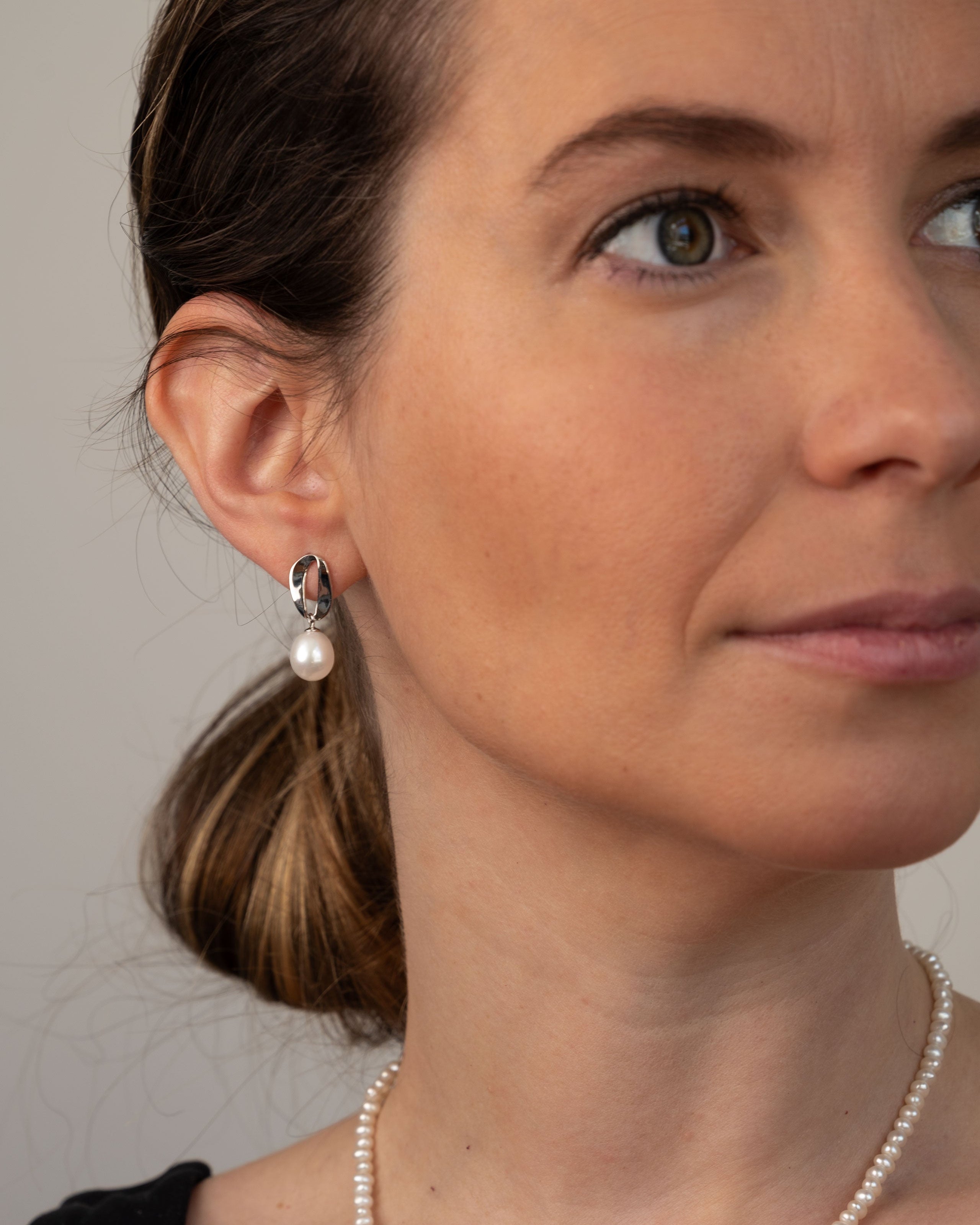 Pendientes Venus perla gota de agua 7-8 mm en plata de ley | Colección Bloom