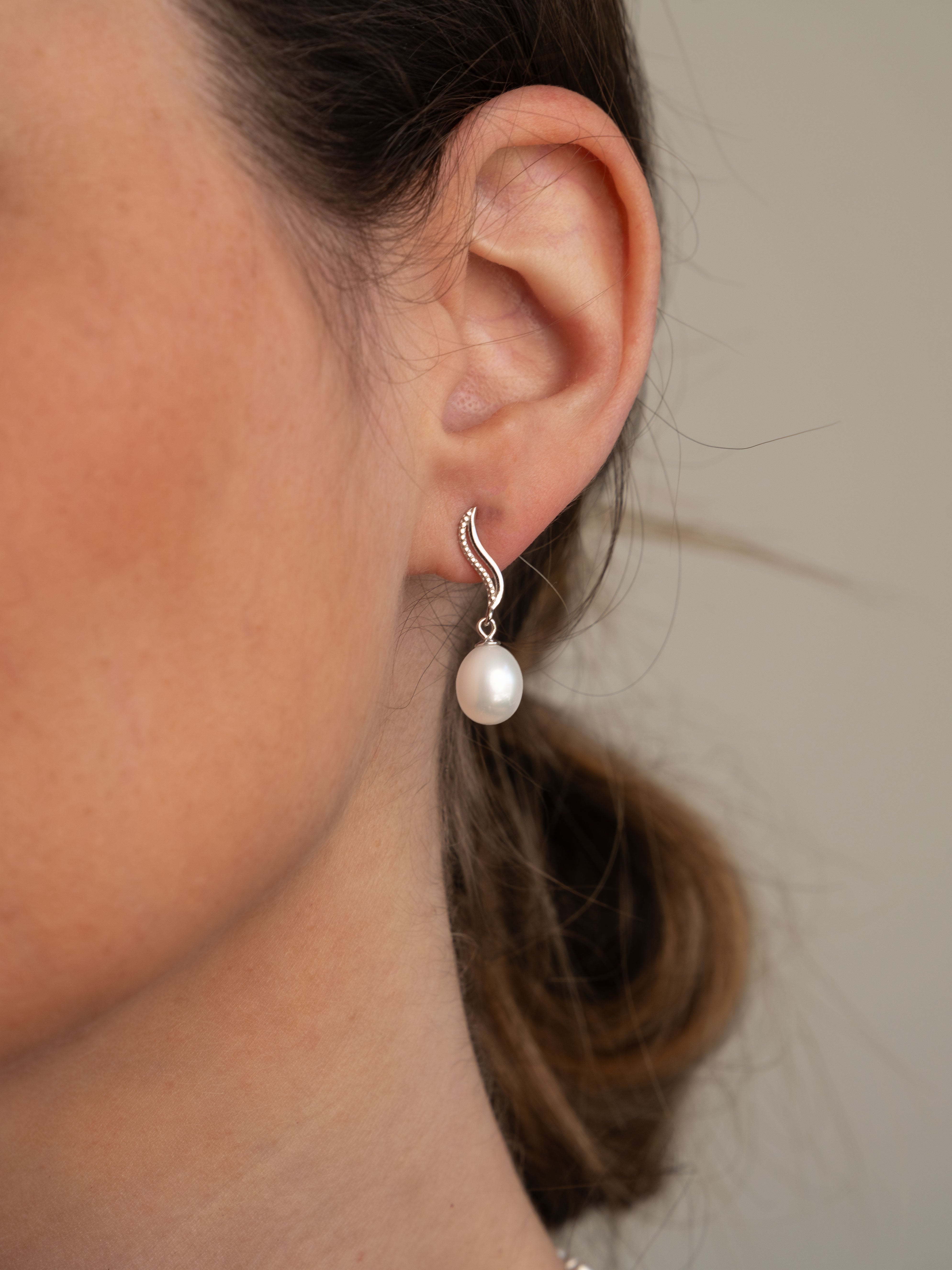 Pendientes Willow perla gota de agua 7-8 mm | Colección Bloom
