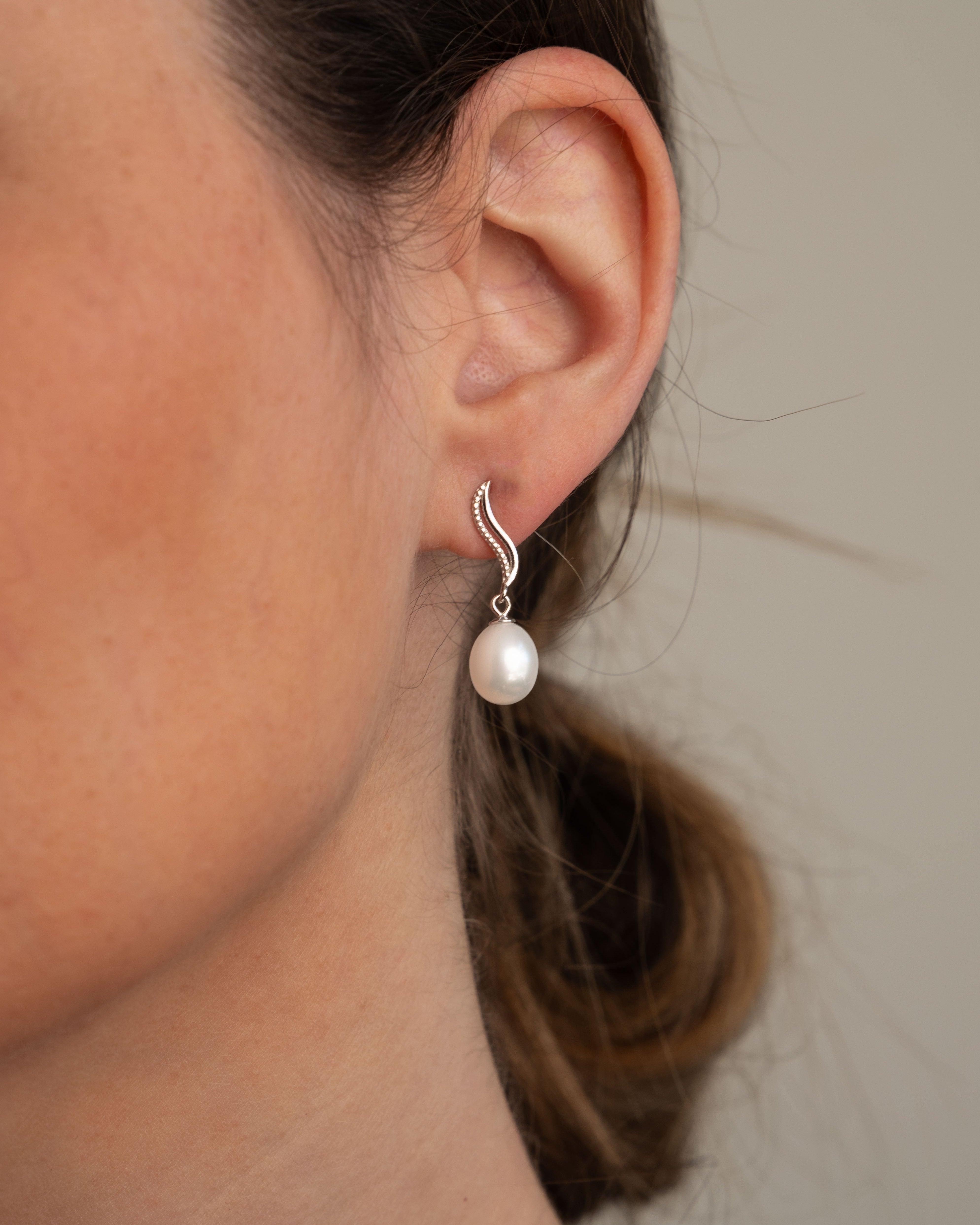 Pendientes Willow perla gota de agua 7-8 mm | Colección Bloom