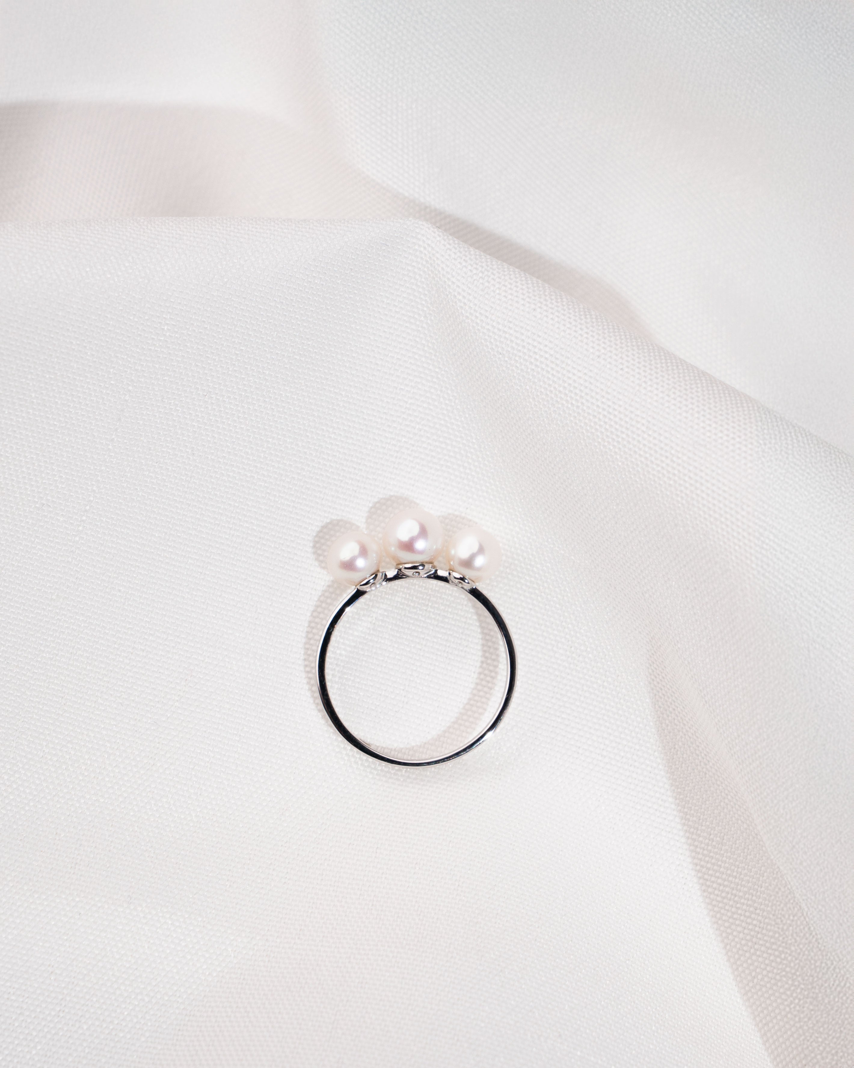 Anillo Tres Perlas Redondas de 5,5-6mm - Plata de Ley