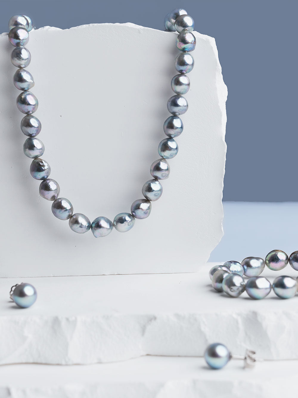 Pulsera de perlas cultivadas Blue Akoya gris plateado azulado
