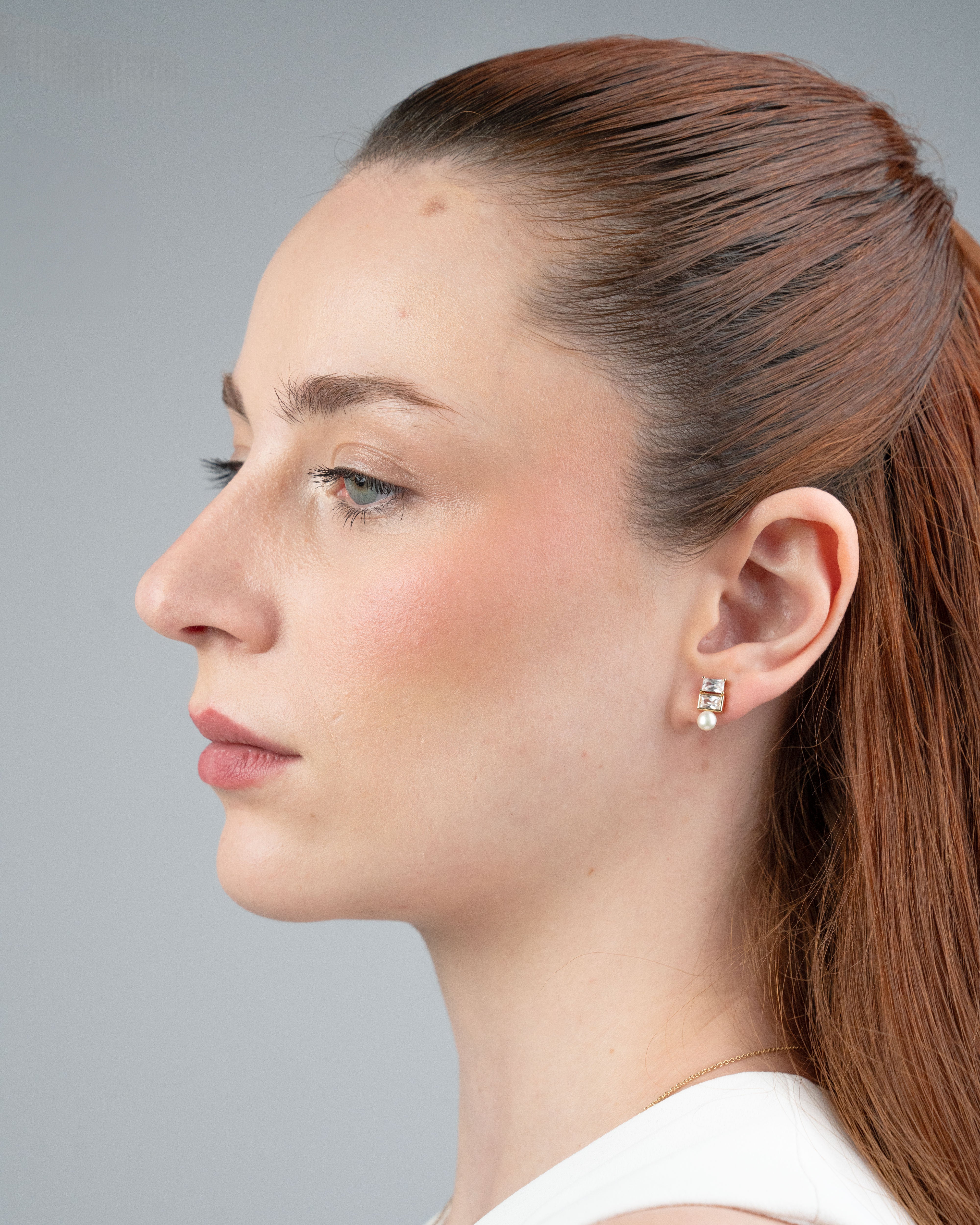 Pendientes Monroe de Perlas Cultivadas de Agua dulce 4.5-5mm y Circonita
