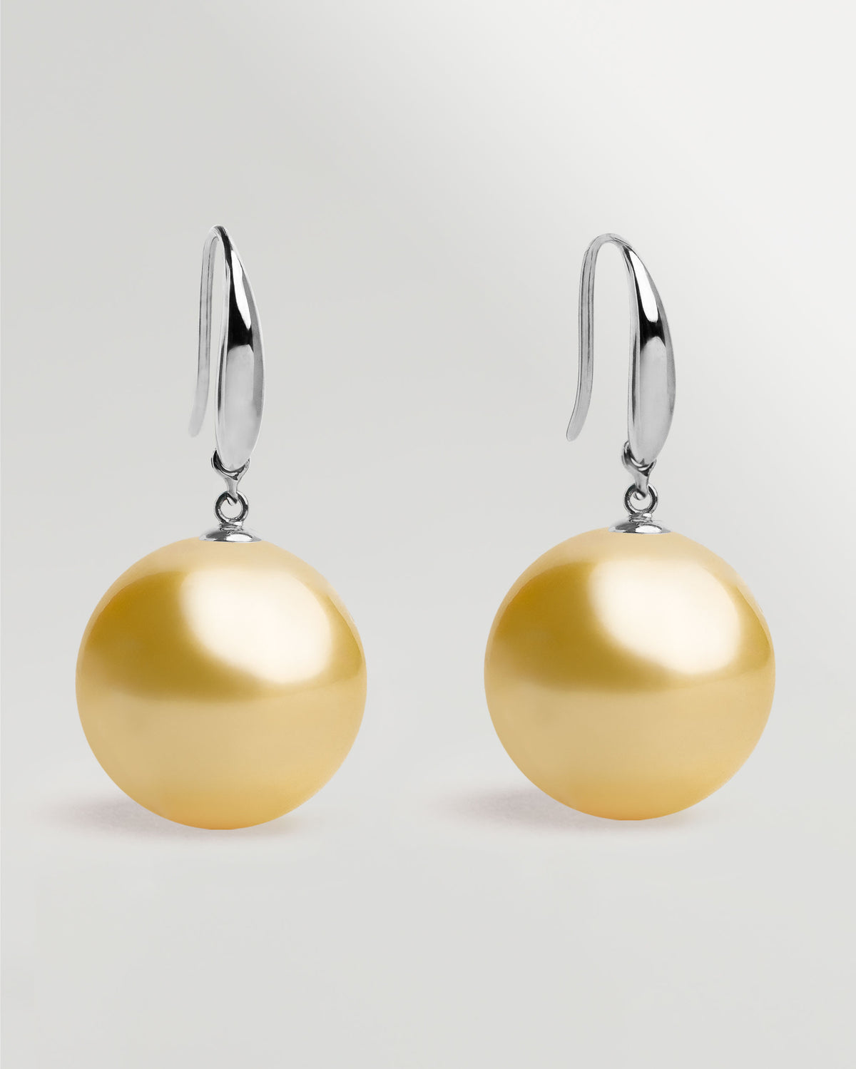 Pendientes Gancho corto en oro blanco 18k y Perla Australiana Dorada 11mm