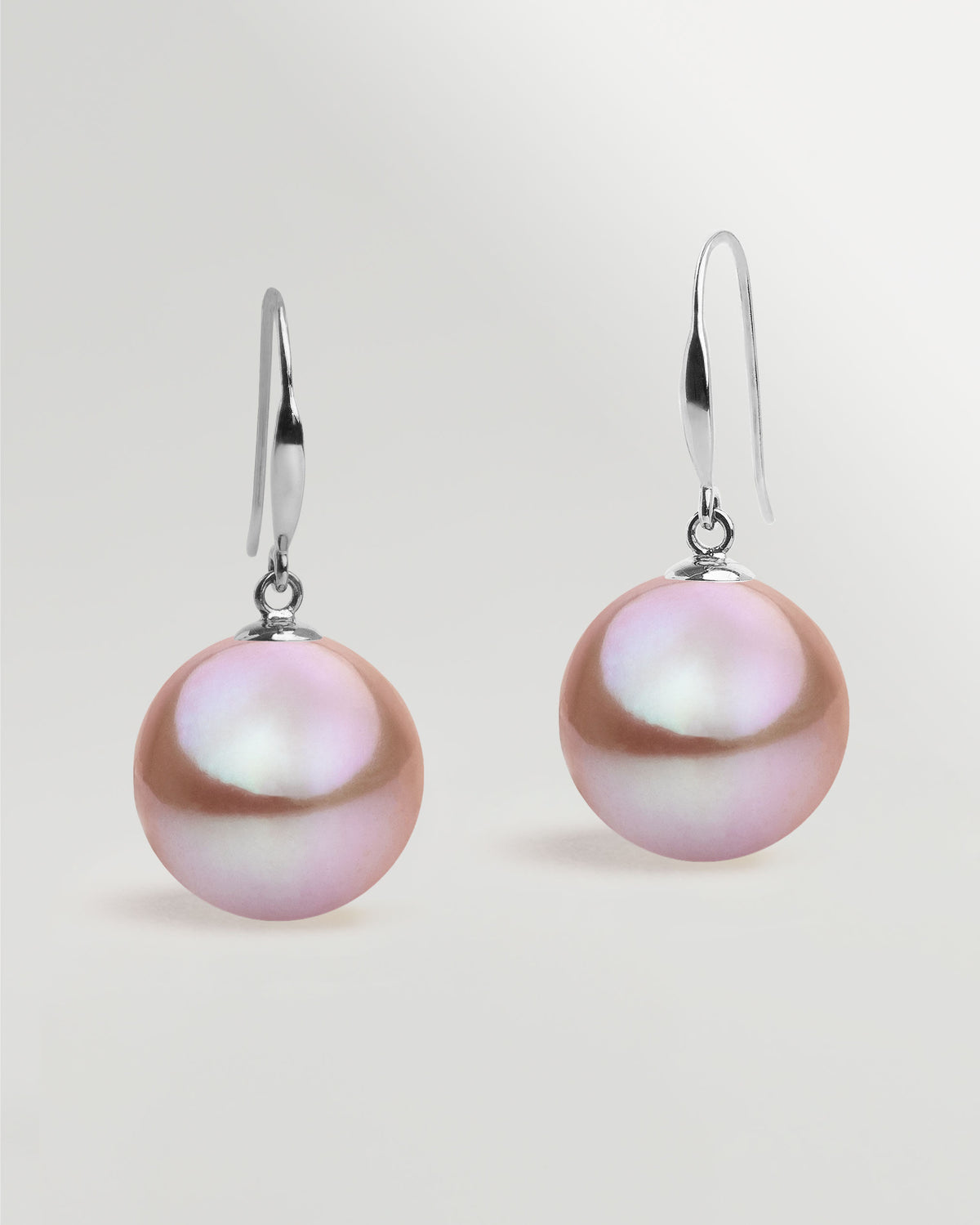 Pendientes Gancho fino en oro blanco 18k y Perla Agua Dulce Lavanda