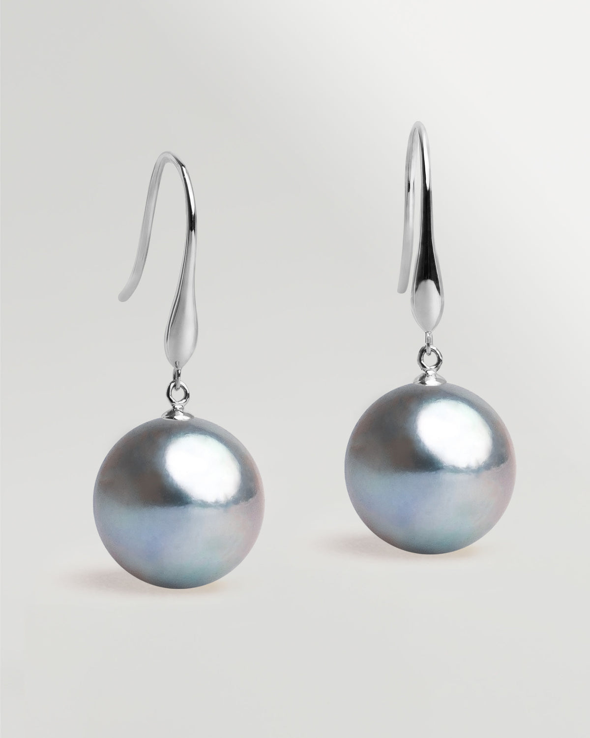 Pendientes Gancho largo en oro blanco 18k y Perla Blue Akoya