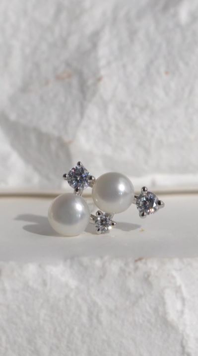 Pendientes Allende de Perla Cultivada de Agua dulce 3.5-4mm y Circonita