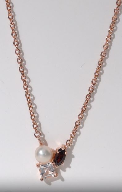 Colgante Jane de Perla Cultivada de Agua dulce 3.5-4mm, Granate y Topacio