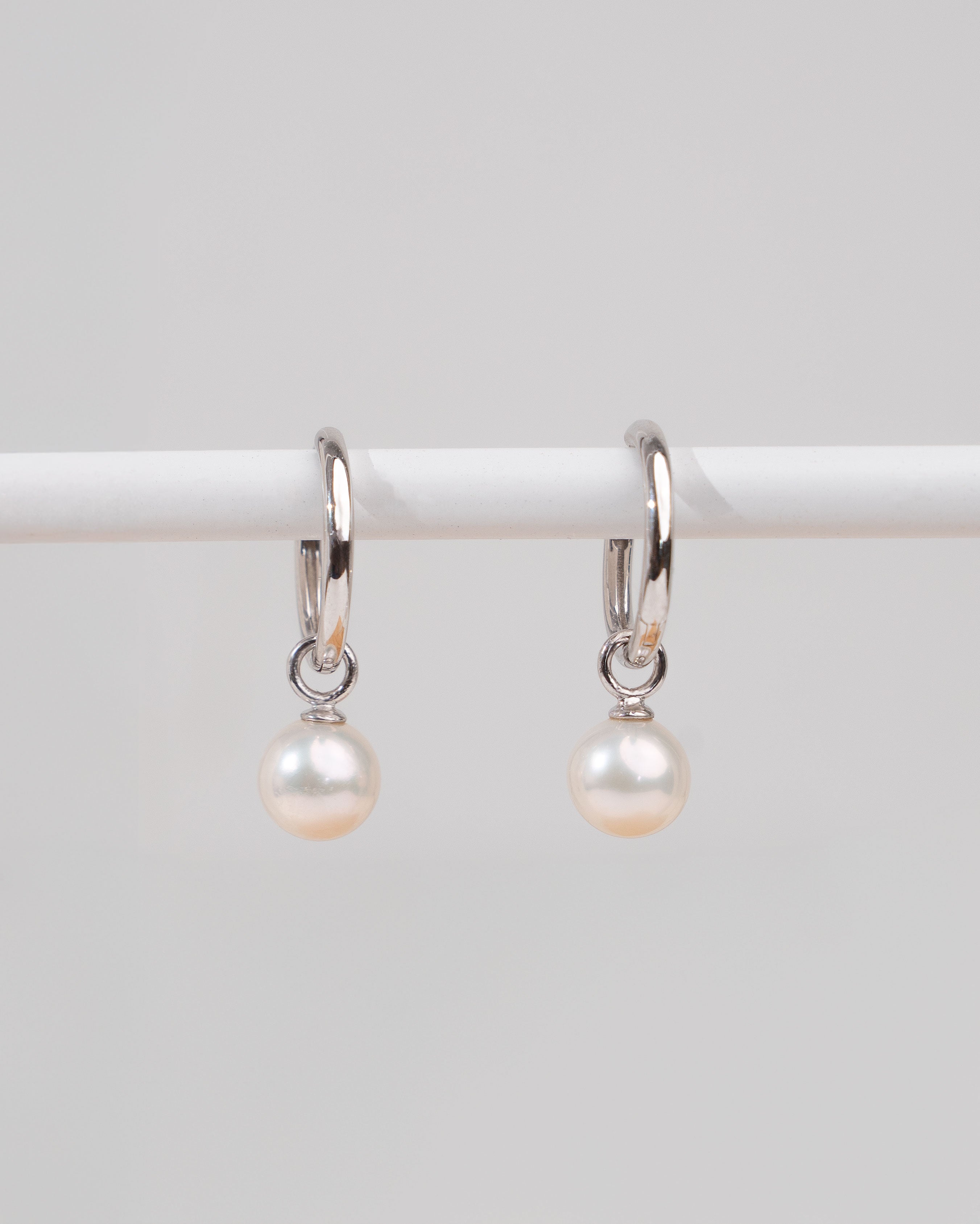 Pendientes de Aro de Plata de Ley con Perla Redonda - 16 mm