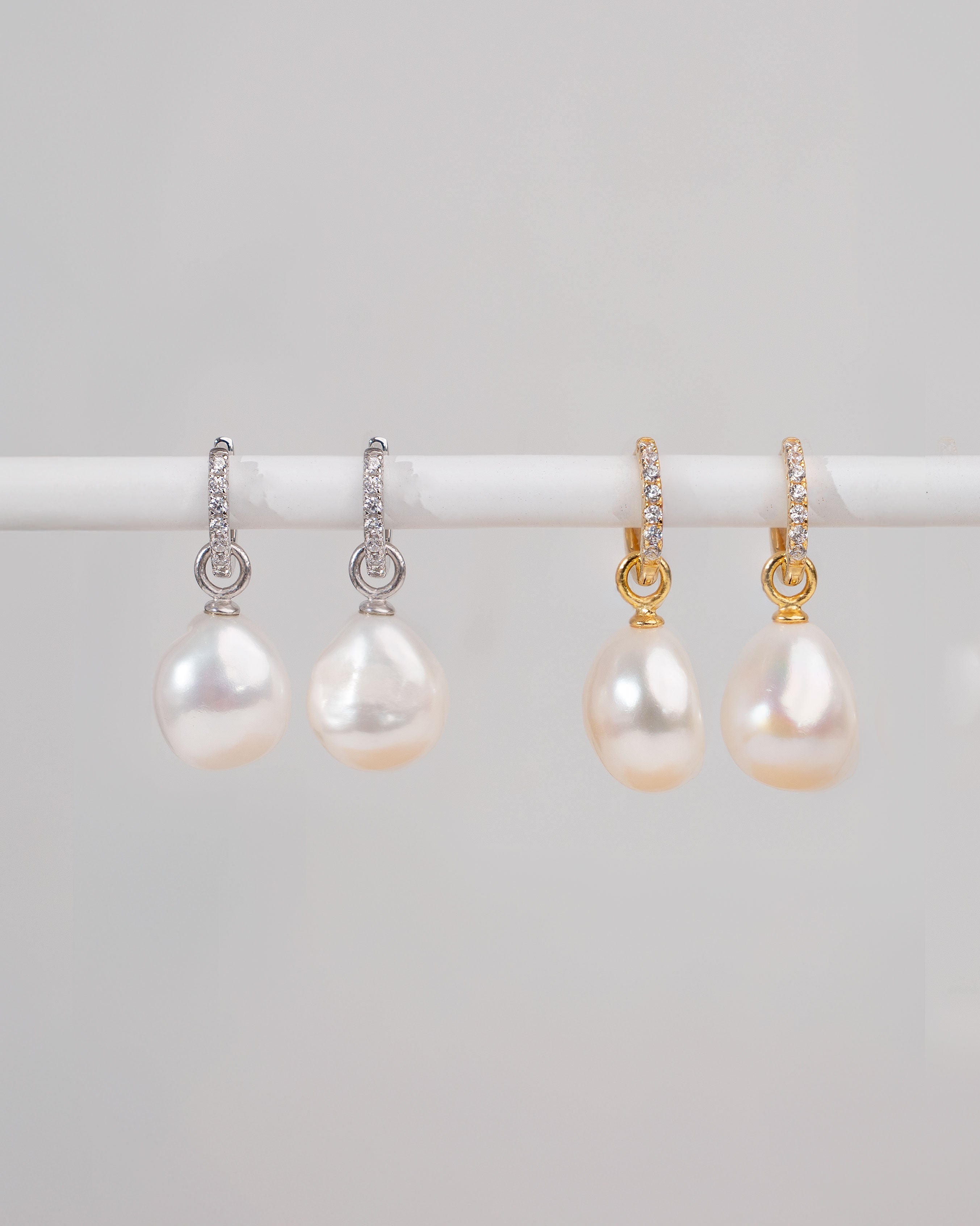 Pendientes de Aro de Plata de Ley y Oro Vermeil con Circonitas y Perla Barroca - 12mm