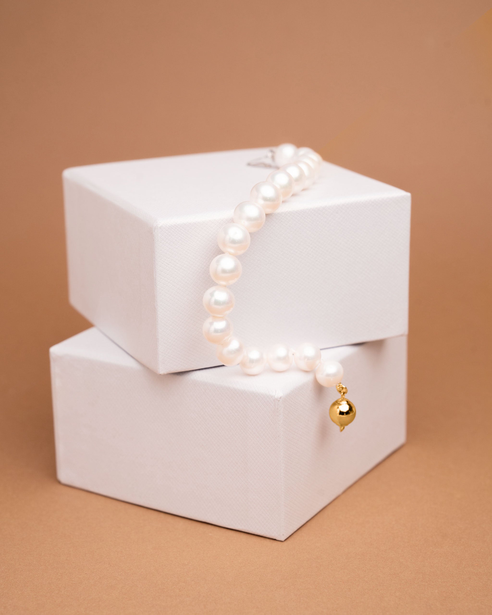 Pulsera de perlas cultivadas de agua dulce redondas de 5,5 - 6 mm