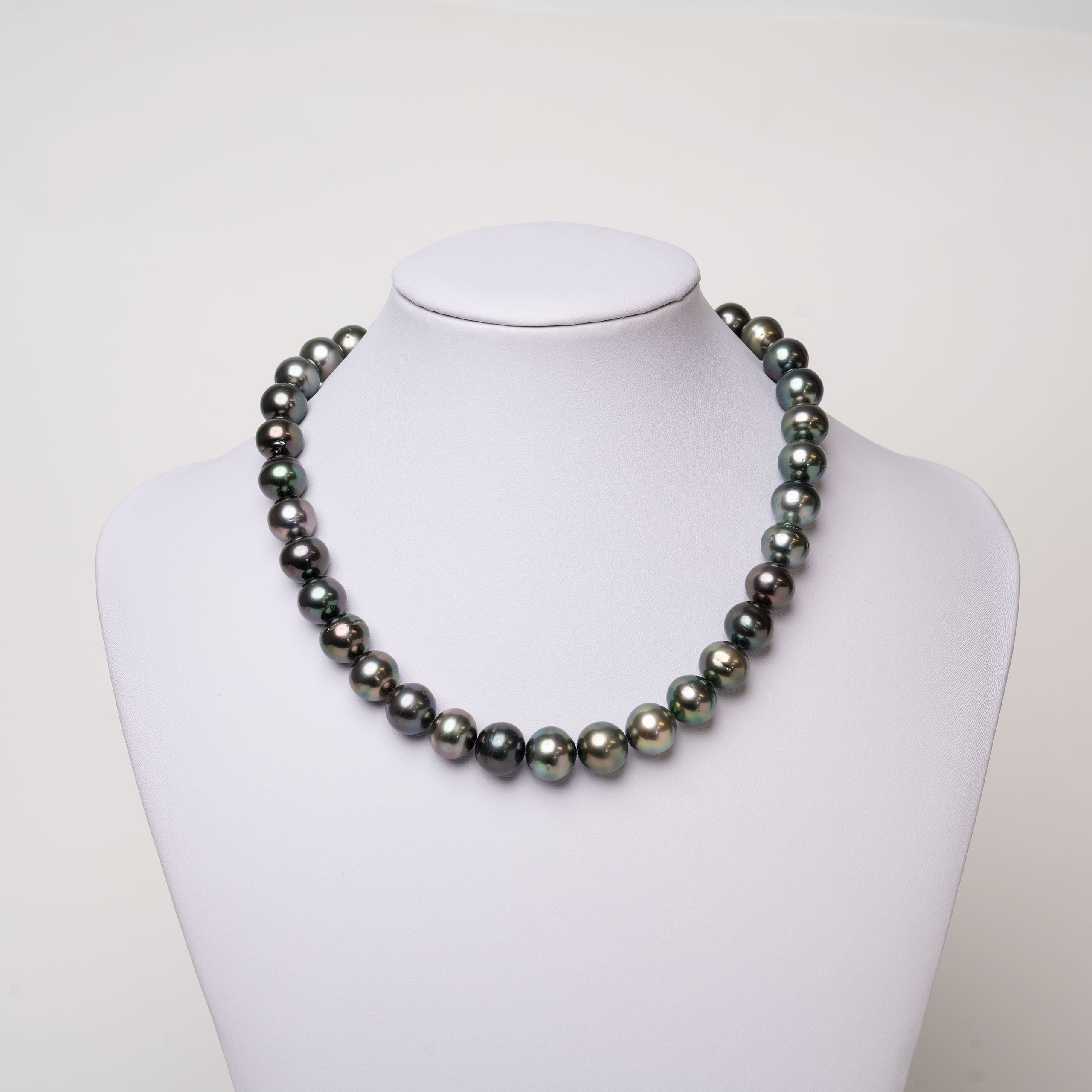 Collar de perlas cultivadas Tahití Barrocas Negras verdes cereza 11,1-12,2 mm