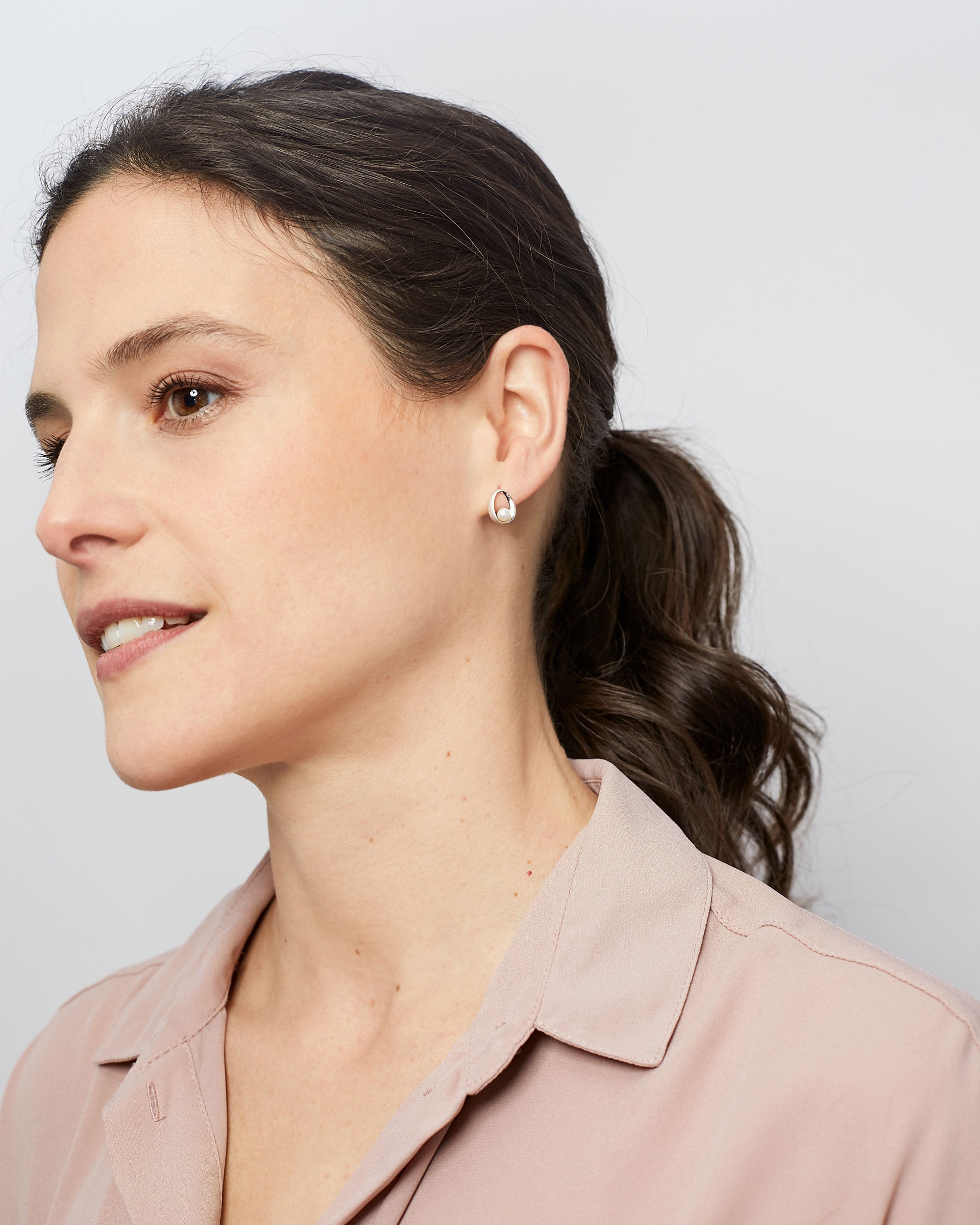 Pendientes de Perlas de Agua Dulce Redondas 4 - 5 mm y Plata de Ley Secret & You