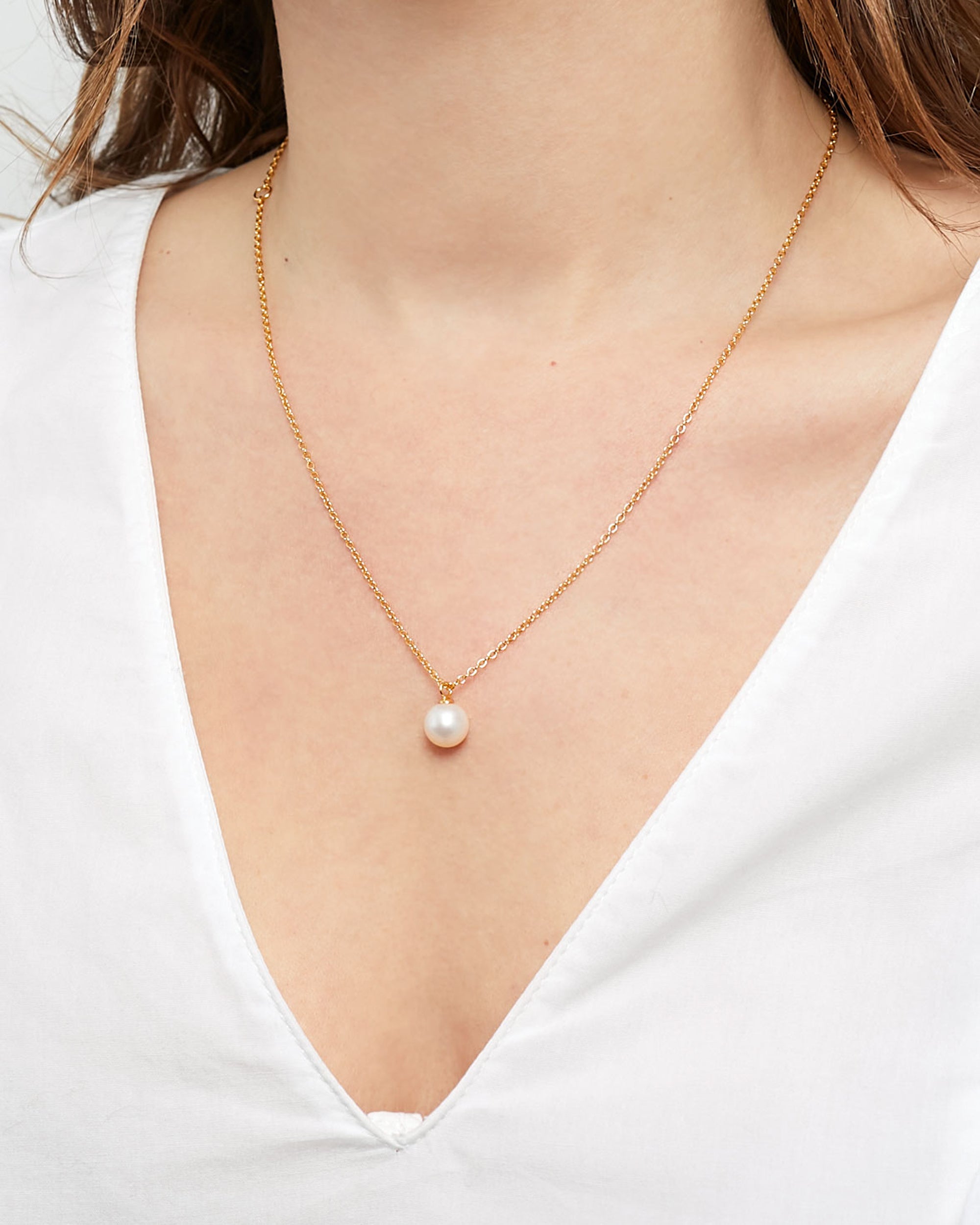 Colgante Perla de Agua Dulce Redonda de 8 - 8,5 mm y Plata de ley Bañada en oro 18 K