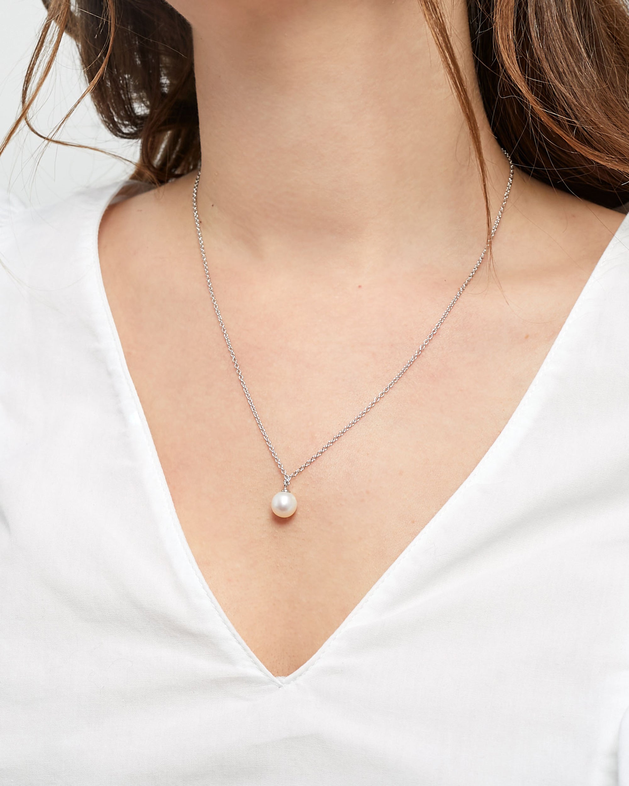 Colgante Perla de Agua Dulce Redonda de 8 - 8,5 mm y Plata de ley Secret & You