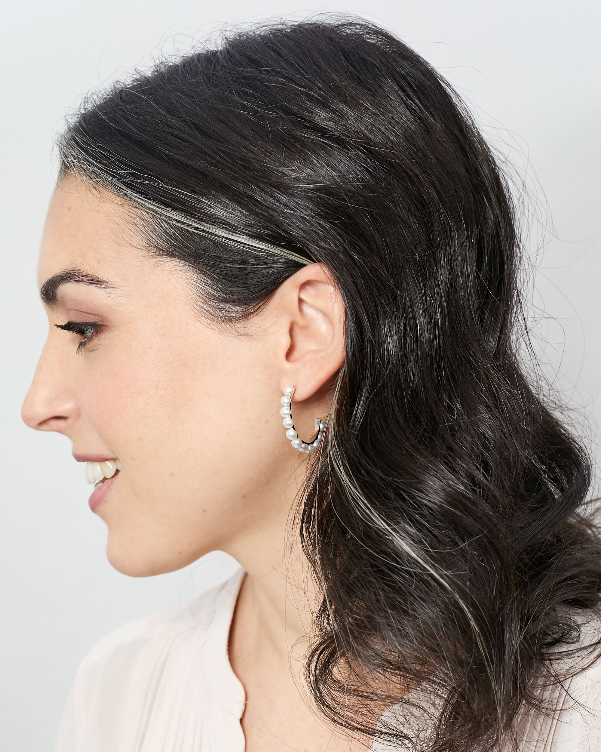 Pendientes de mujer de Aros de Plata de Perlas Cultivadas Boton y Plata de Ley Secret & You
