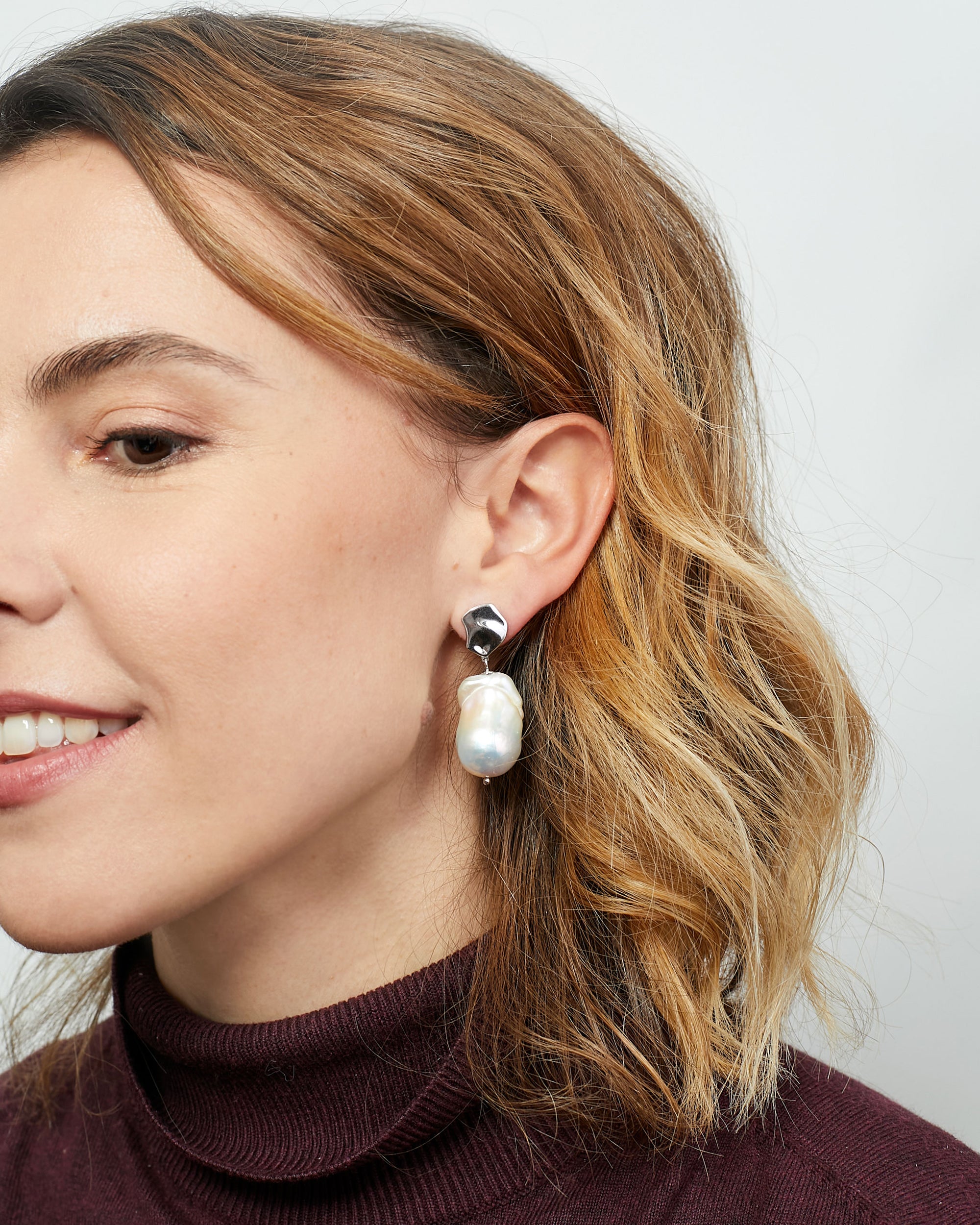 Pendientes de mujer de perlas cultivadas barrocas grandes y plata de ley Secret & You