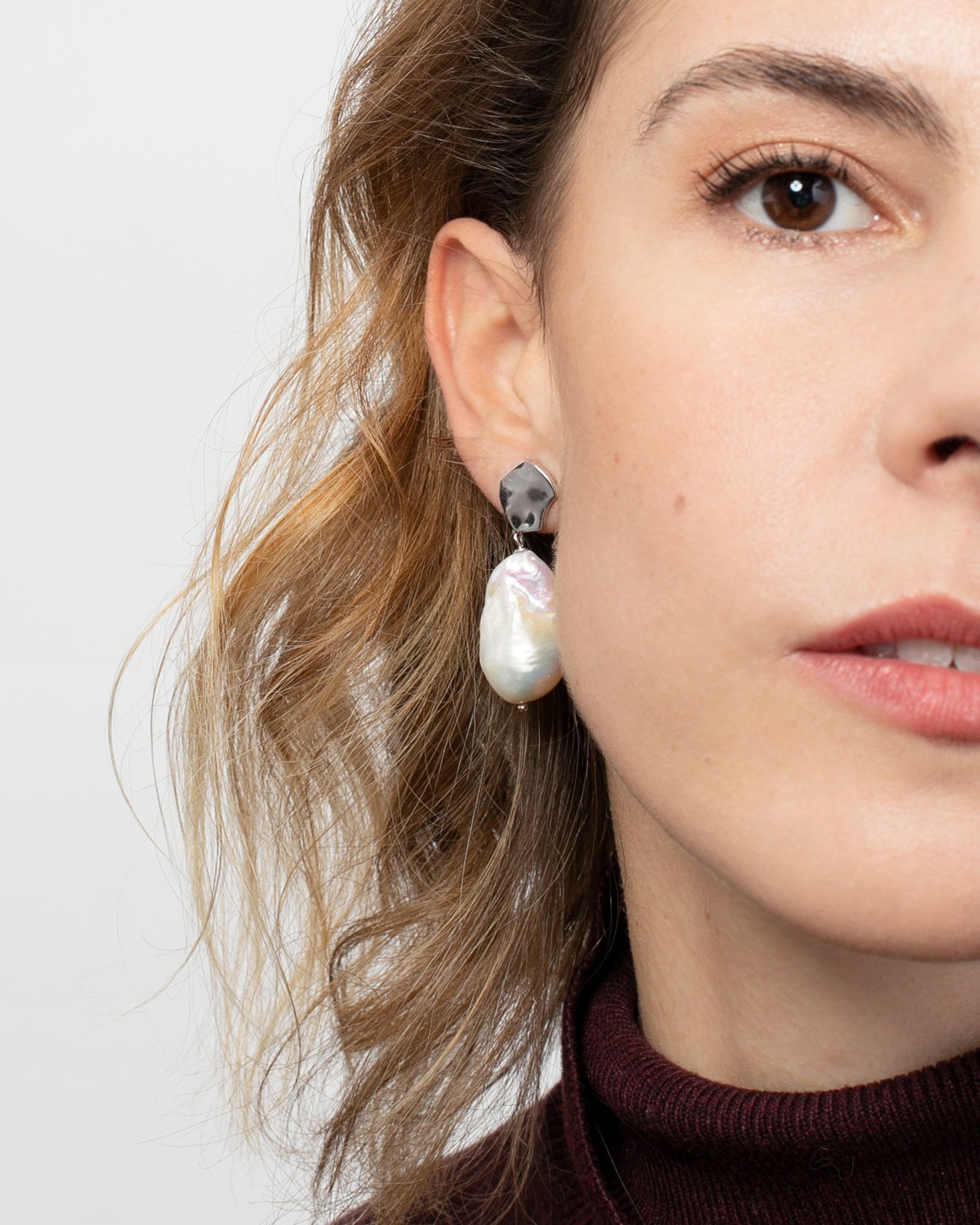 Pendientes de mujer de perlas cultivadas barrocas grandes y plata de ley Secret & You