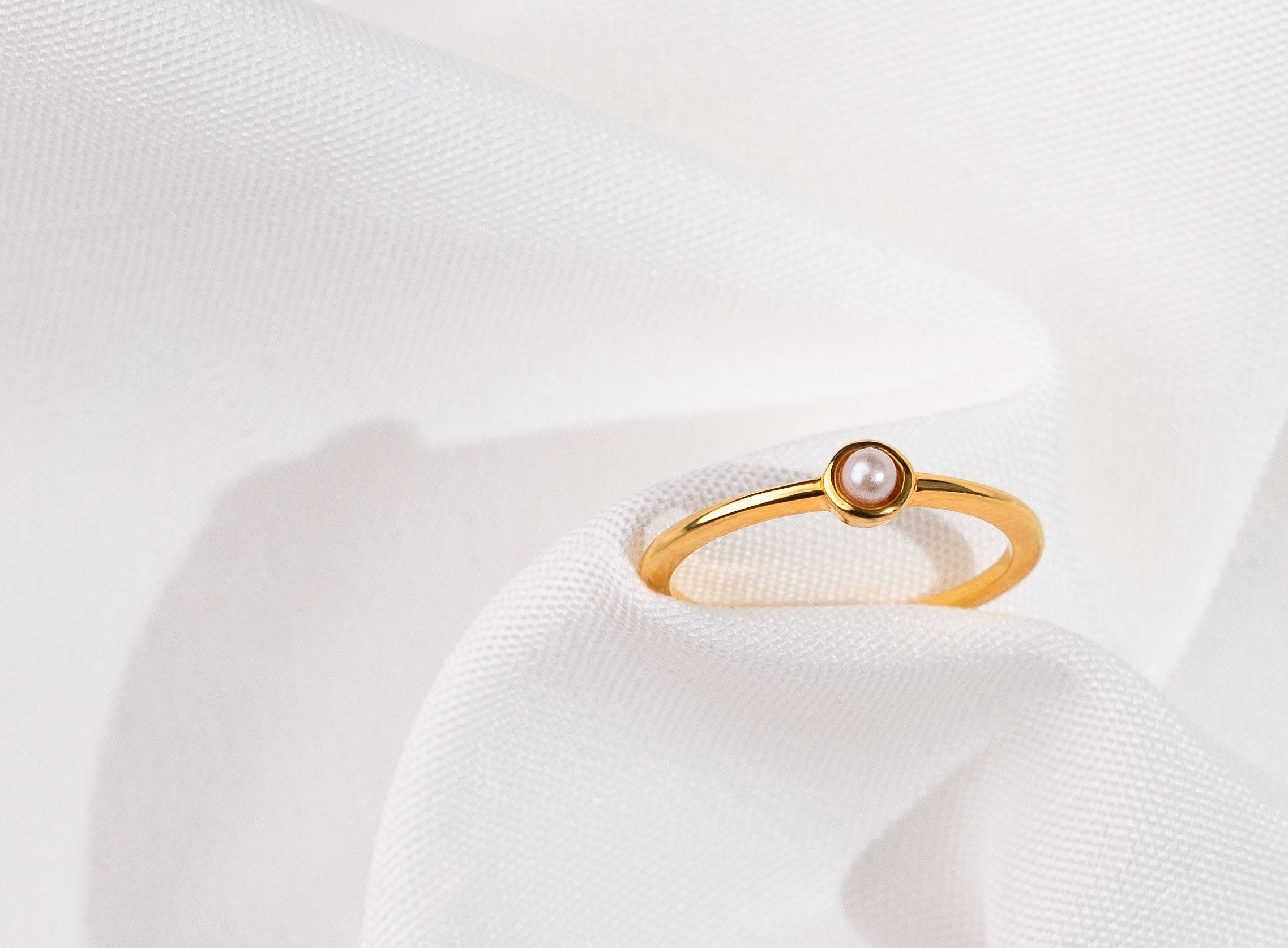 Anillo de perla de agua dulce en oro vermeil