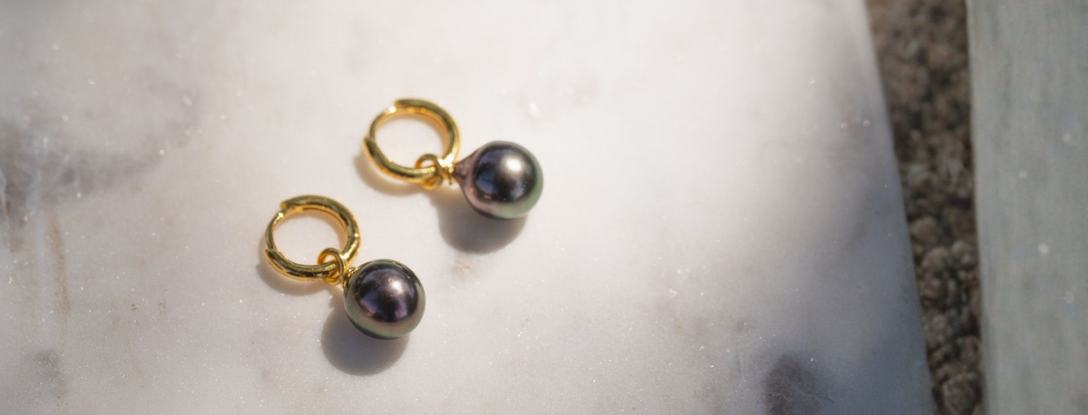 Pendientes de perlas cultivadas tahití negras
