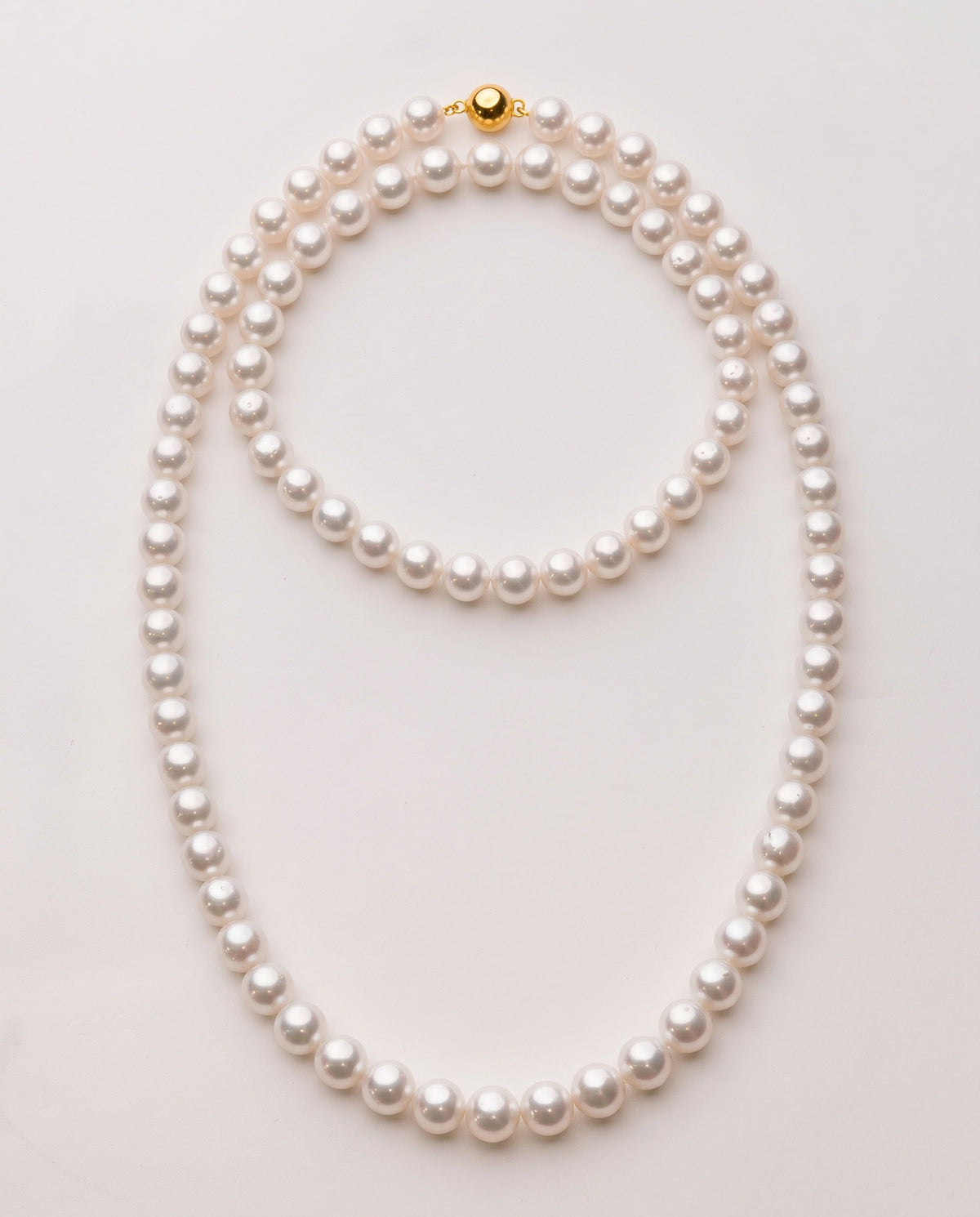 Collar de perlas cultivadas del mar del sur australinas de 9 - 11 mm y 90 cm de largo 