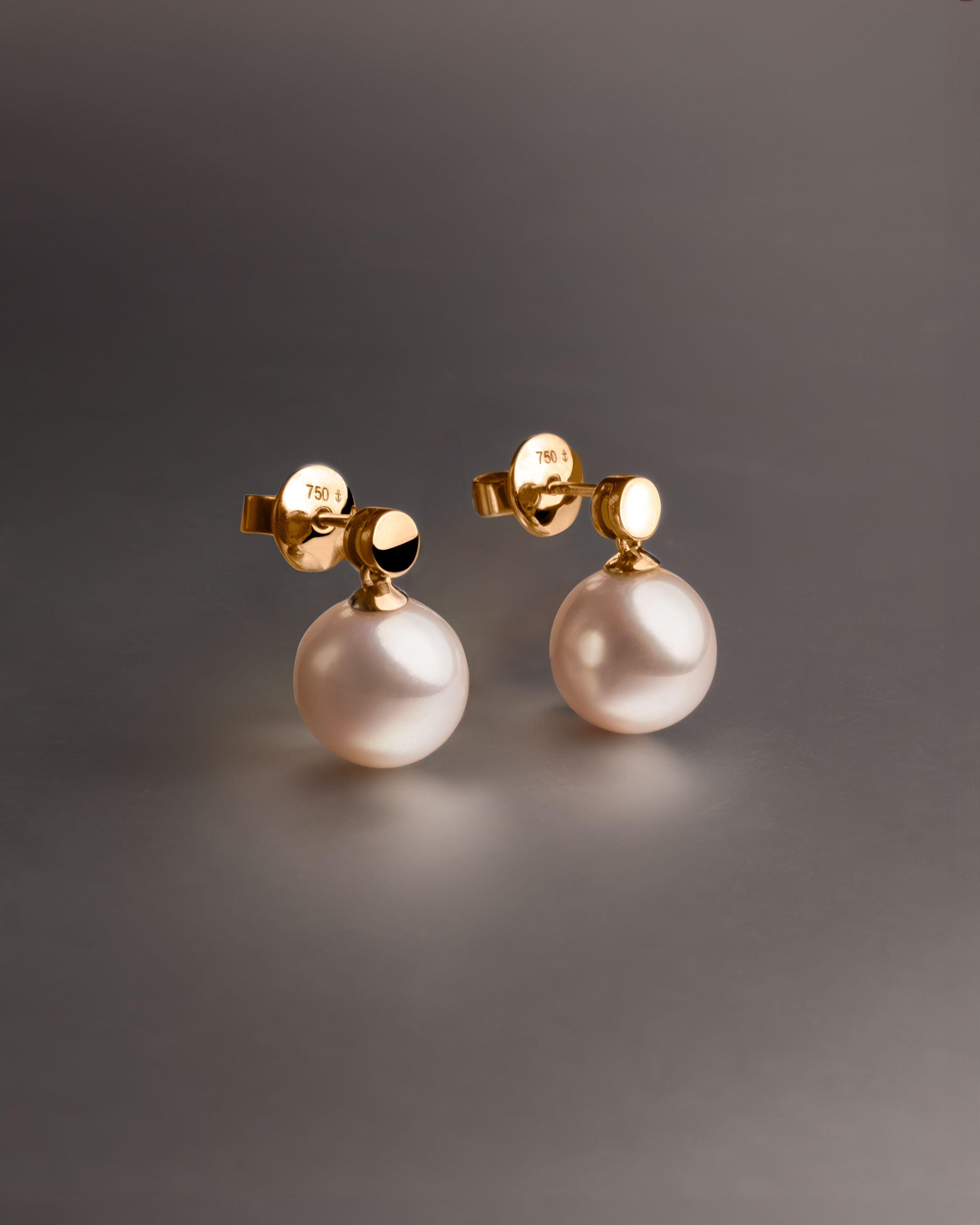 Pendientes Cassia con Perlas Australianas y Disco de Oro | 9- 10 mm