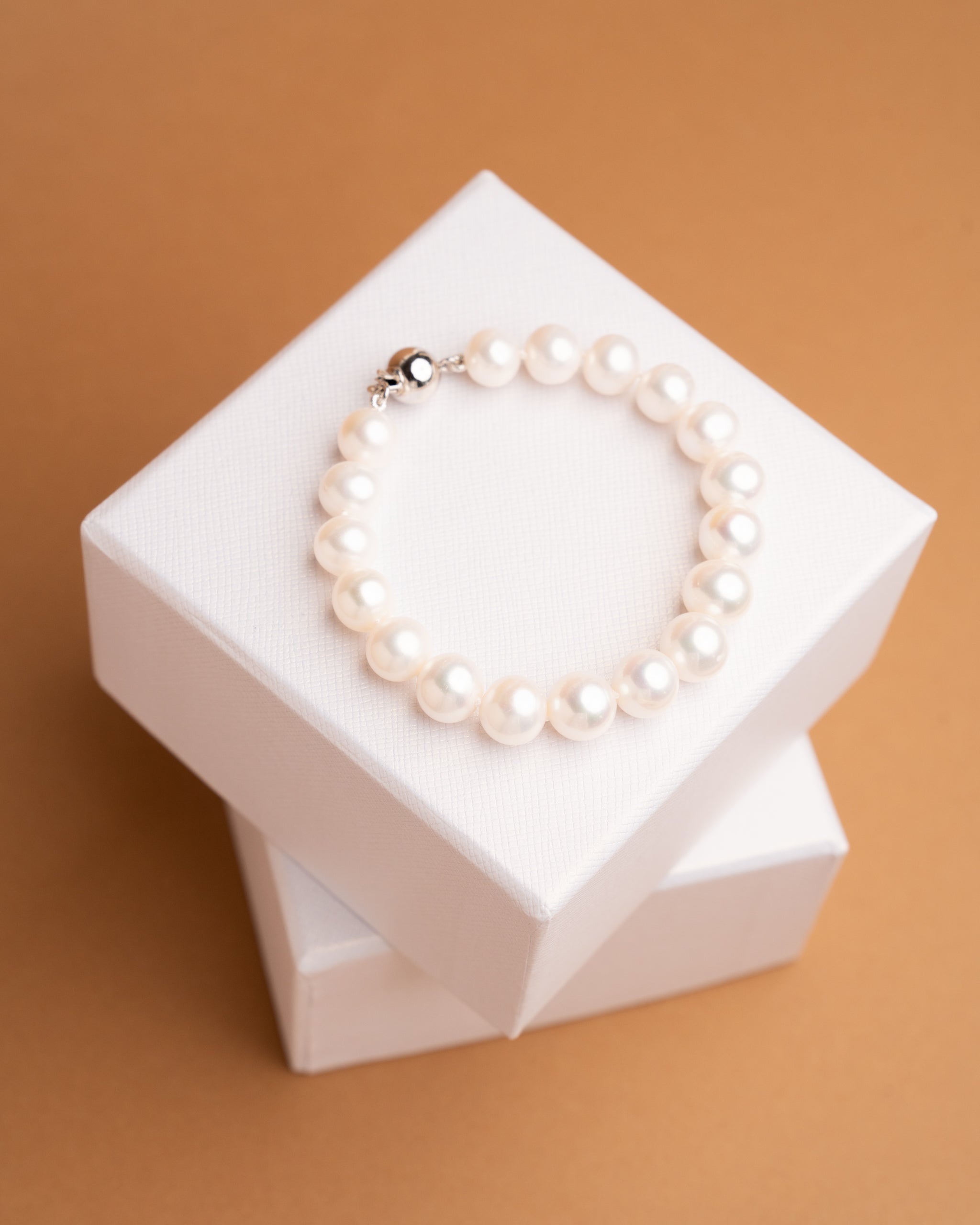 Pulsera de perlas cultivadas de agua dulce redondas de 6,5 a 7,5 mm
