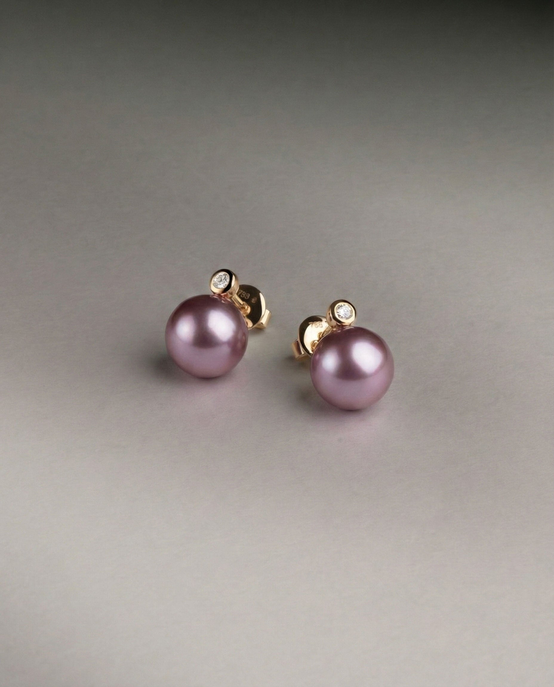 Pendientes Lyra con Perlas de Agua Dulce Edison Moradas 8-9 mm | SY Perlas