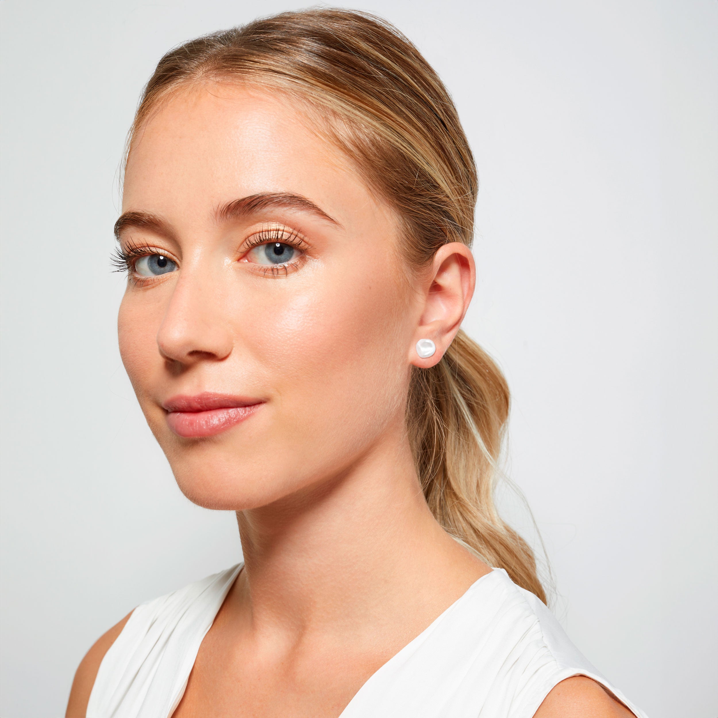 Pendientes de Perlas Keshi AAA en Oro Blanco 18k | SY Perlas