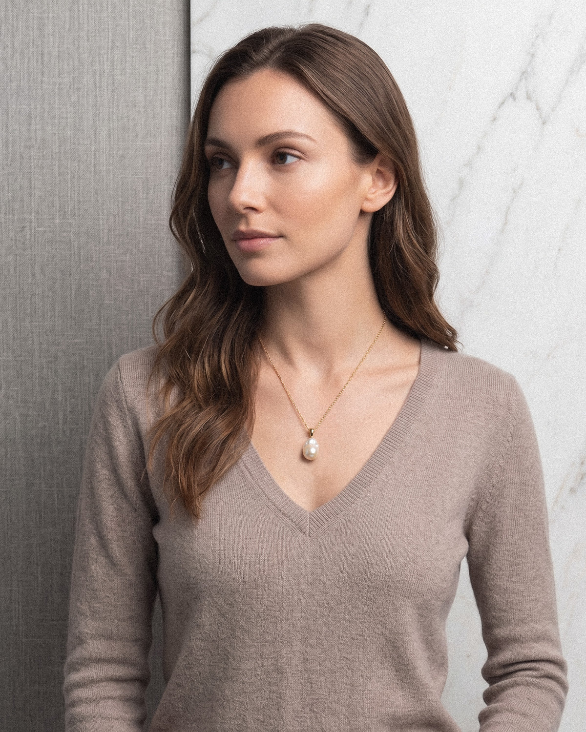 Colgante de Perla Cultivada Agua Dulce  Barroca (Fireball) en Oro 18k | SY Perlas