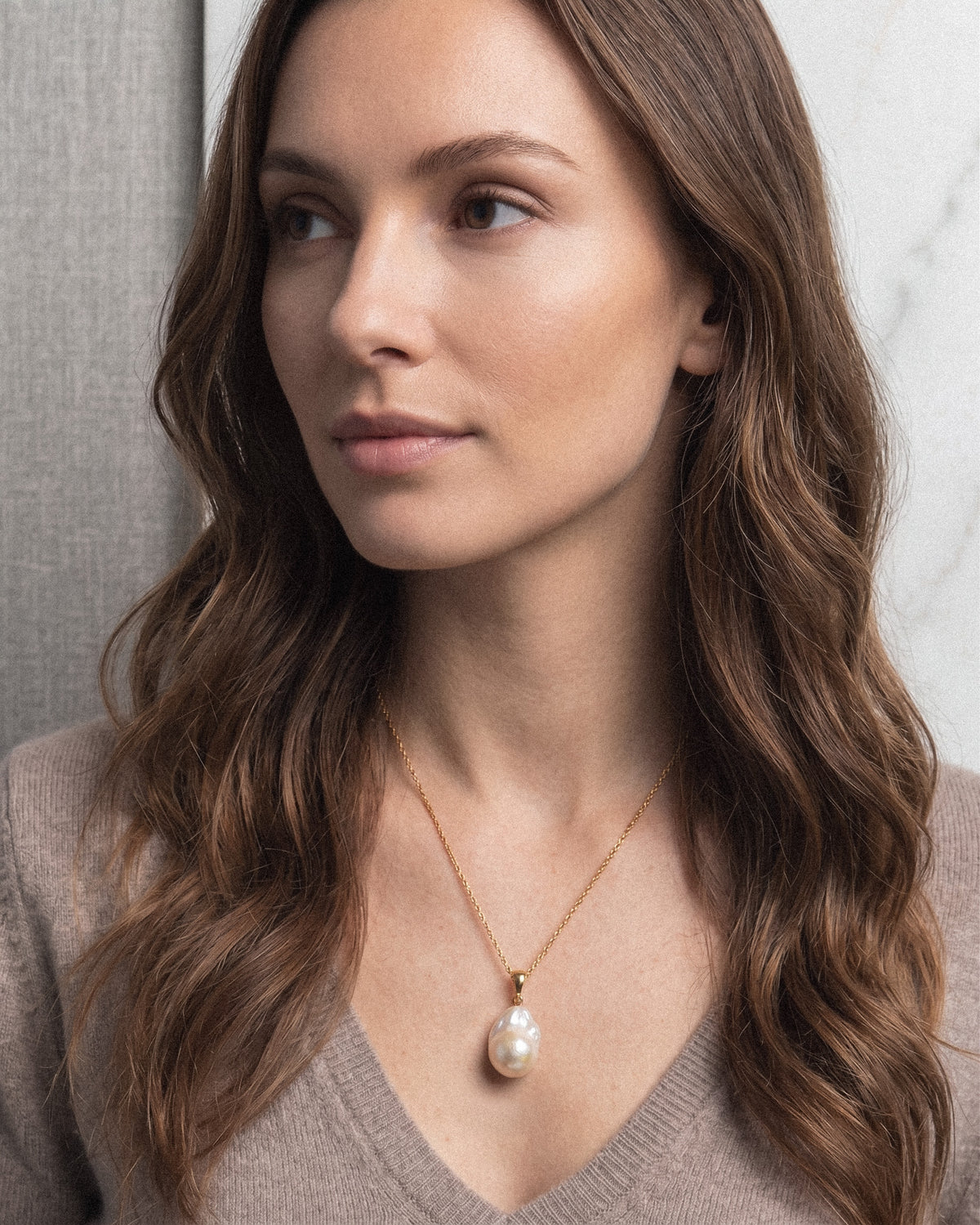 Colgante de Perla Cultivada Agua Dulce  Barroca (Fireball) en Oro 18k | SY Perlas