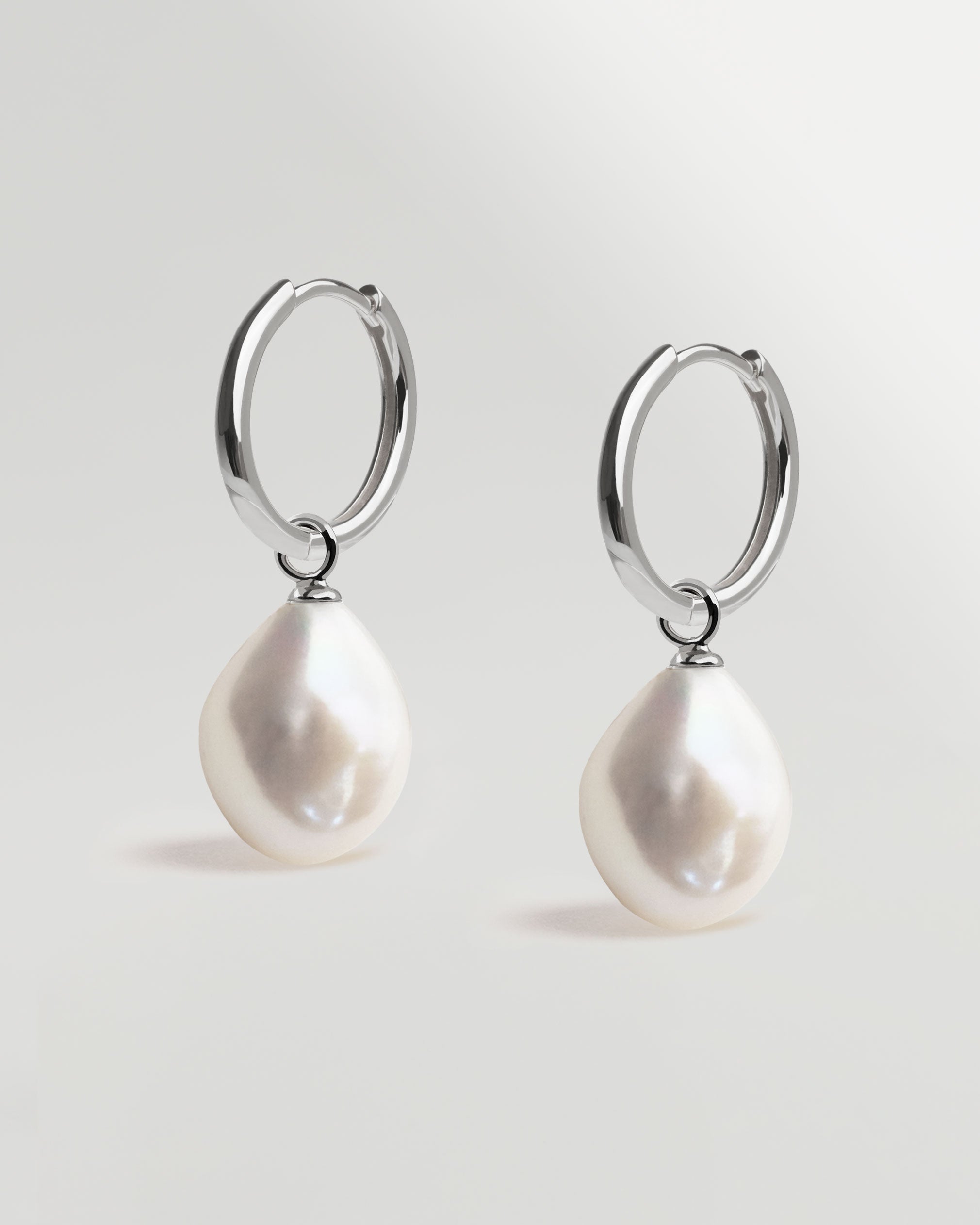 Pendientes de Aro de Plata de Ley con Perla Barroca - 16mm
