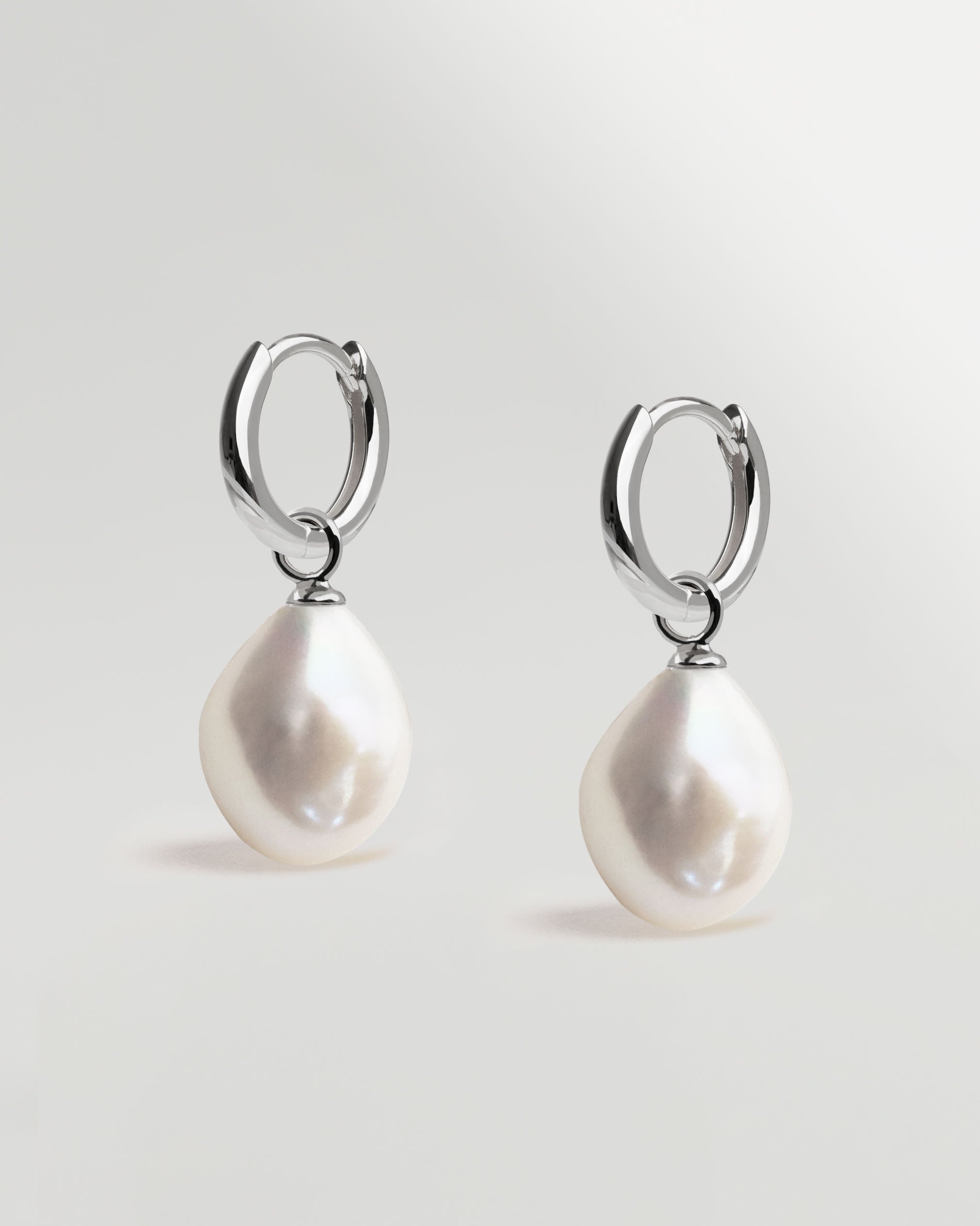 Pendientes de Aro de Plata de Ley con Perla Barroca - 12mm
