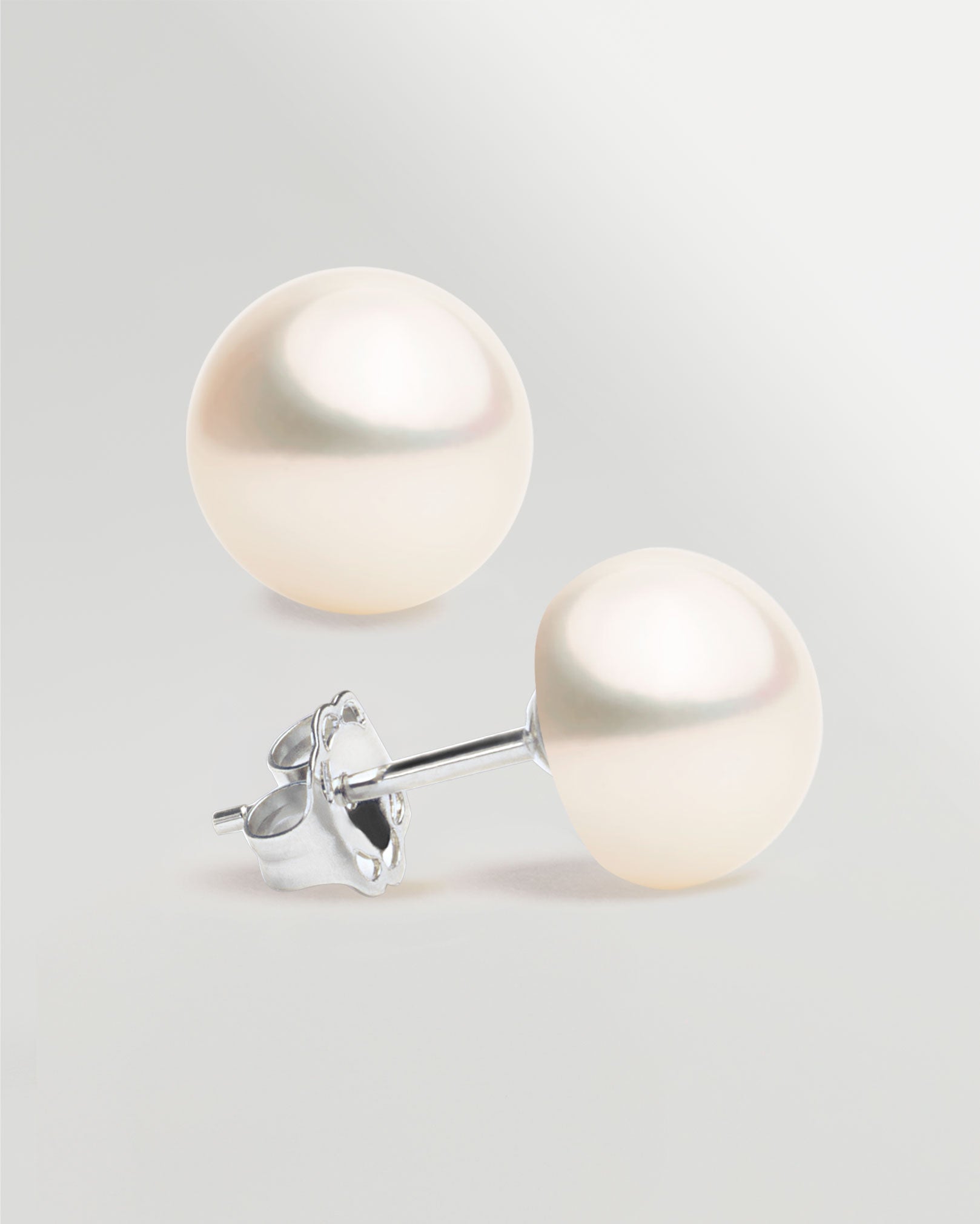 Pendientes de Perlas de Agua Dulce Botón y Oro Blanco 18k Secret & You
