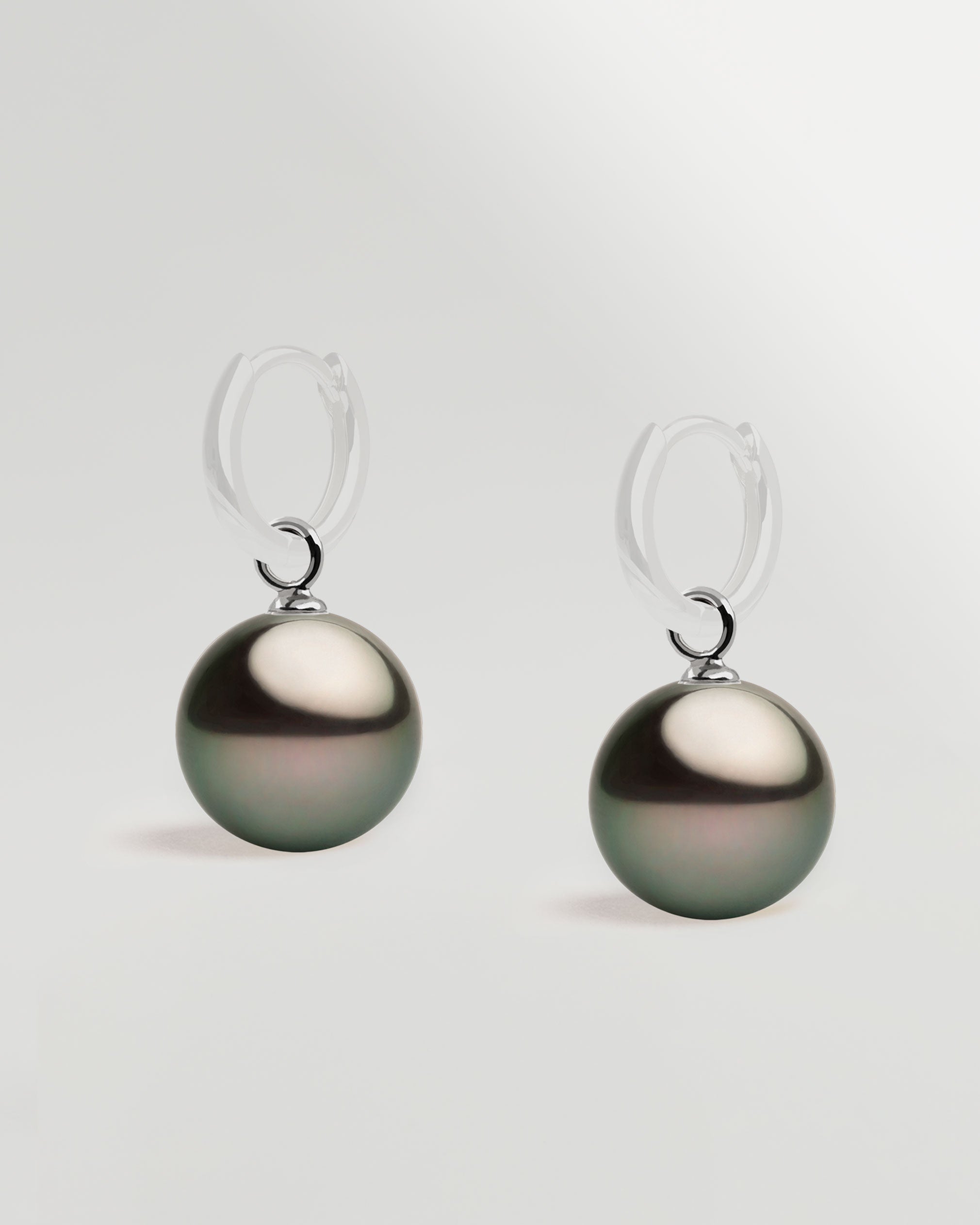 Charms de Plata de Ley con Perla Tahití Redonda