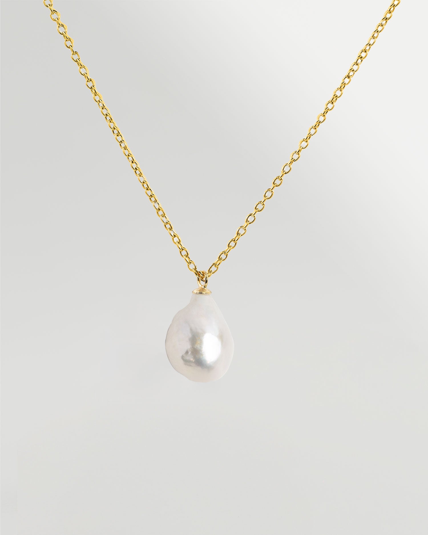 Colgante Perla de Agua Dulce Edison Barroca de 12-13 mm y Plata de ley bañada en Oro 18K