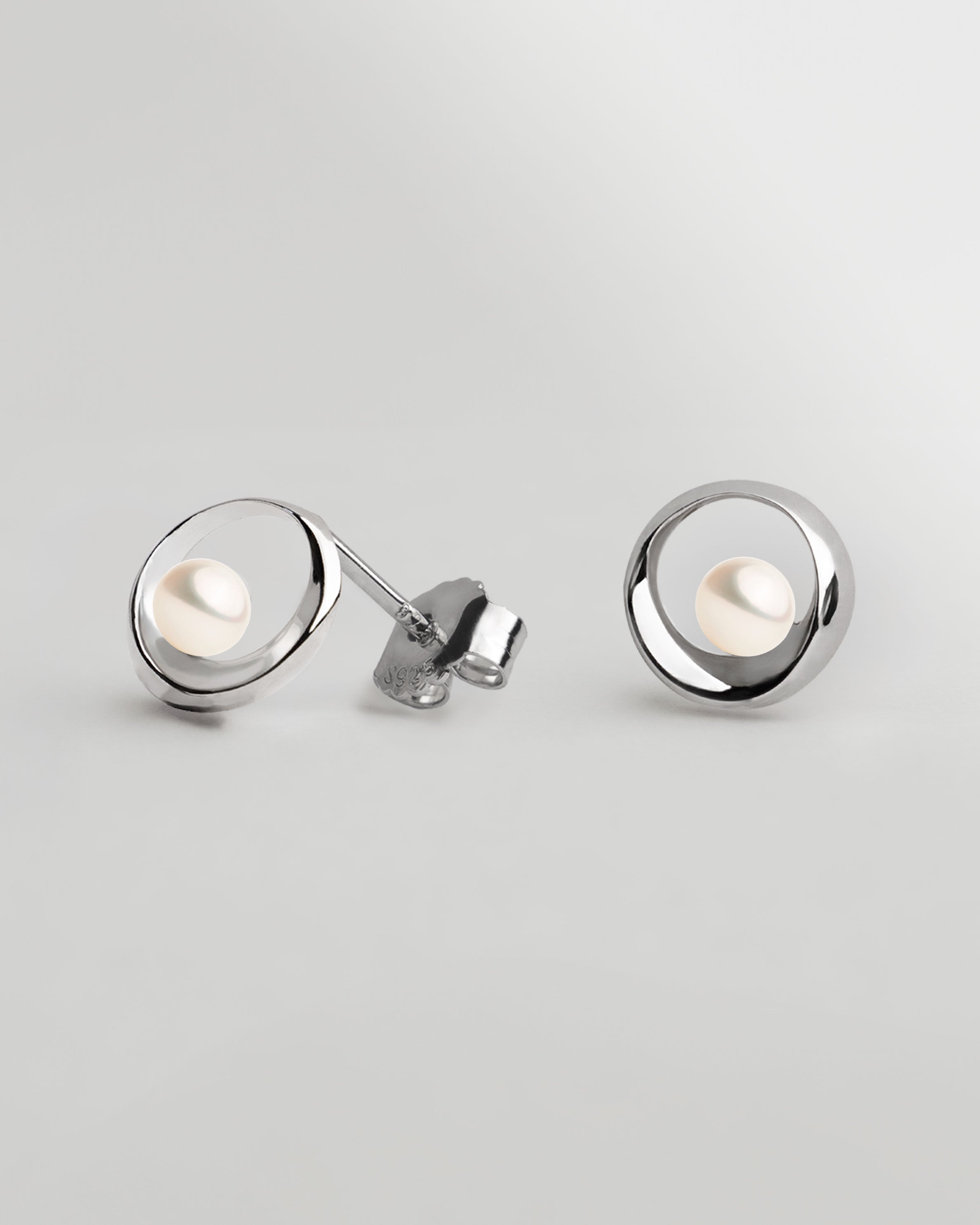Pendientes de Mujer de Perla Redonda con Plata de Ley Secret & You