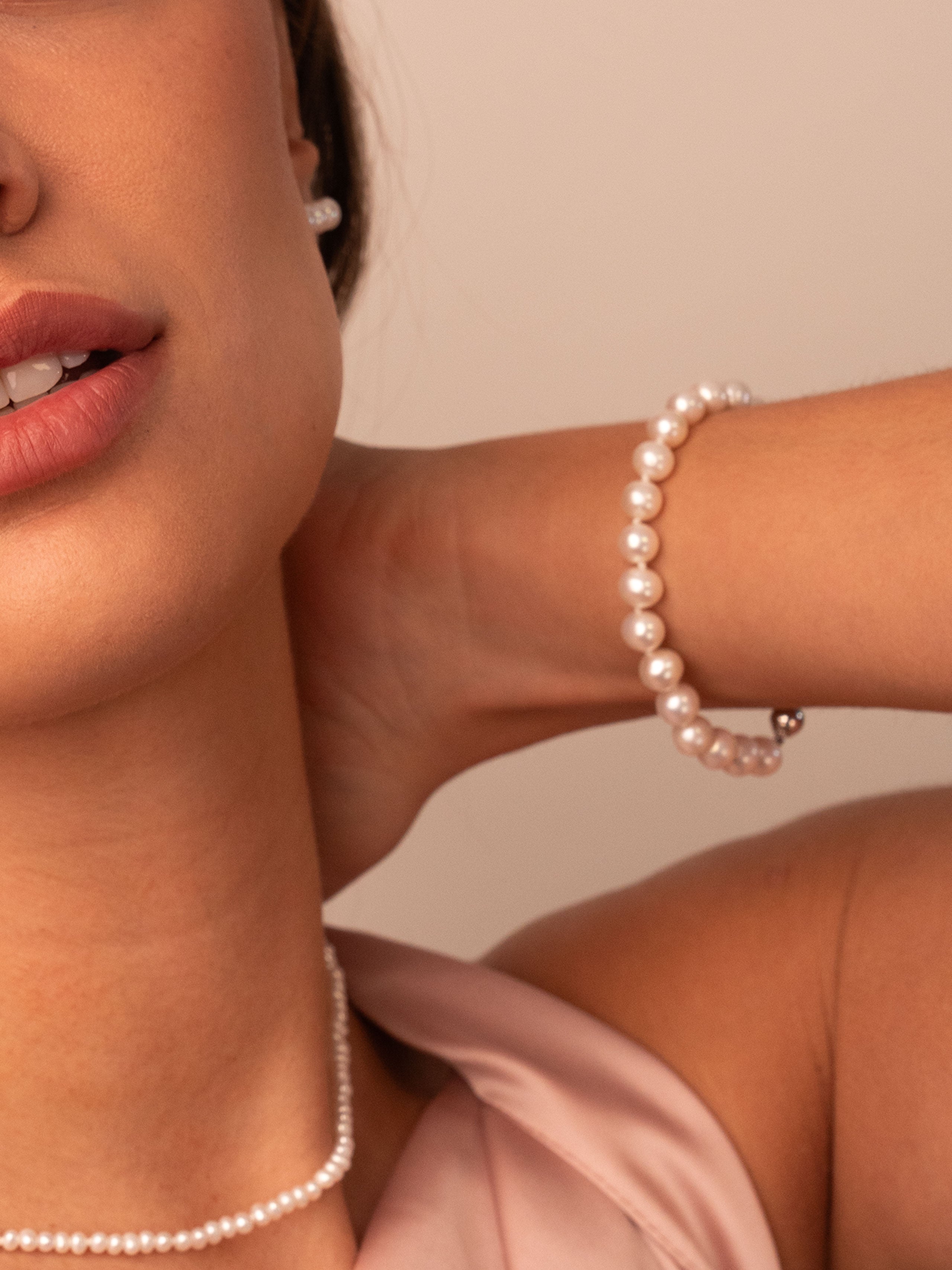 Pulsera de perlas cultivadas de agua dulce redondas de 6,5 a 7,5 mm