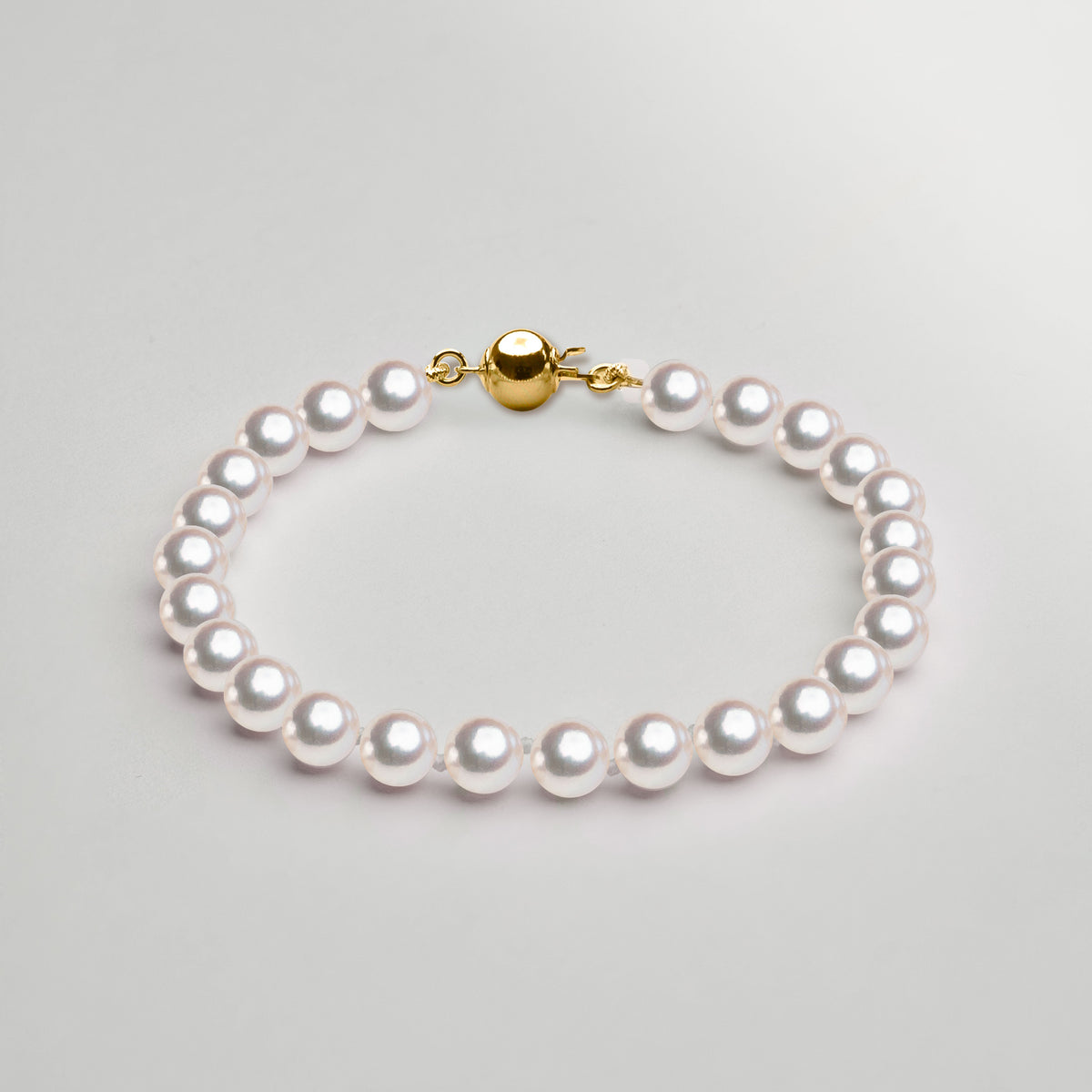 Japanese Akoya Cultured Pearl Bracelet 5-6 mm AAA 18k Gold